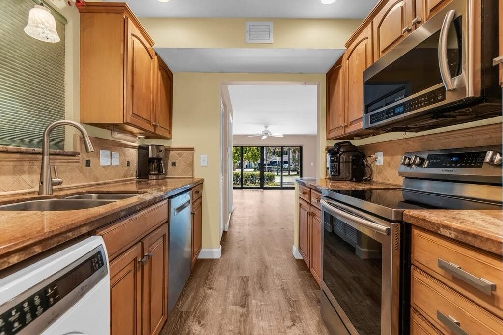 4140 N Ocean Drive 101e, Lauderdale-By-The-Sea, FL 33308 — photo 12 of 40