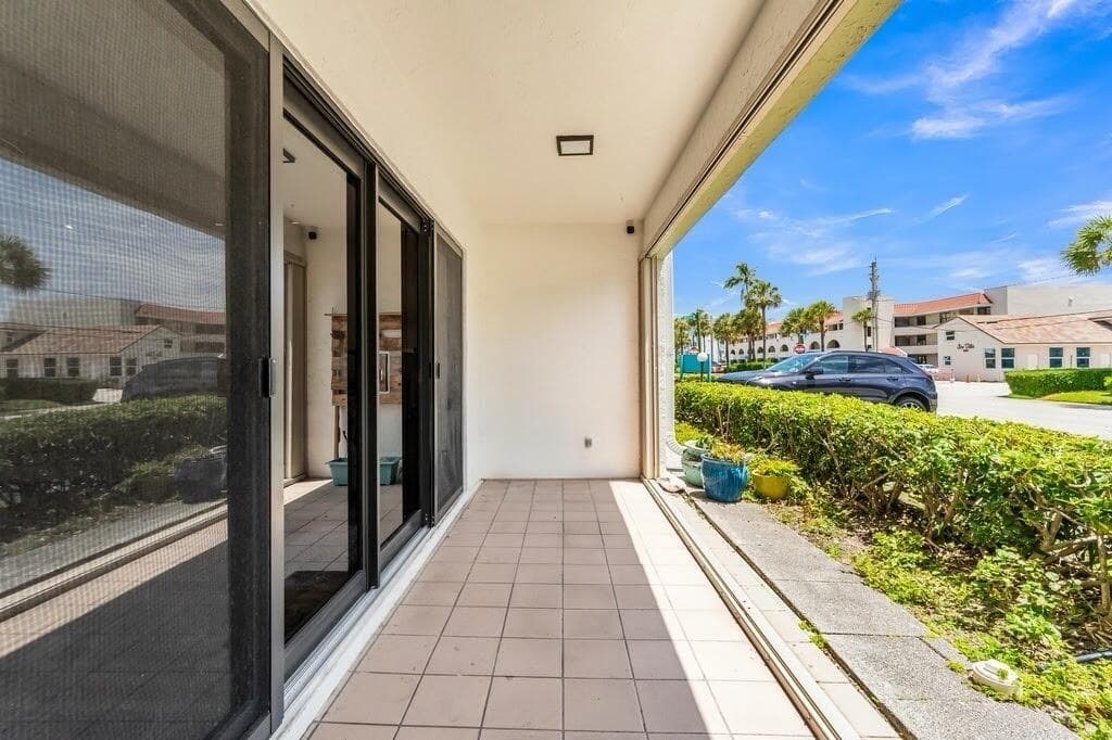 4140 N Ocean Drive 101e, Lauderdale-By-The-Sea, FL 33308 — photo 29 of 40