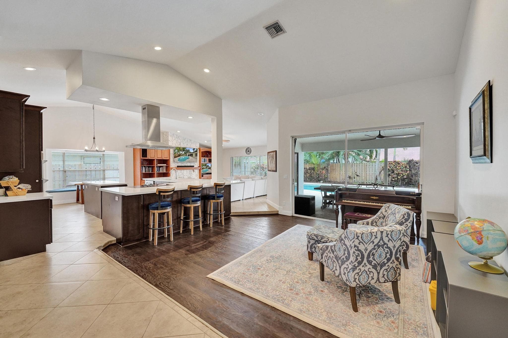 10050 NW 14th Street, Plantation, FL 33322 — photo 23 of 60