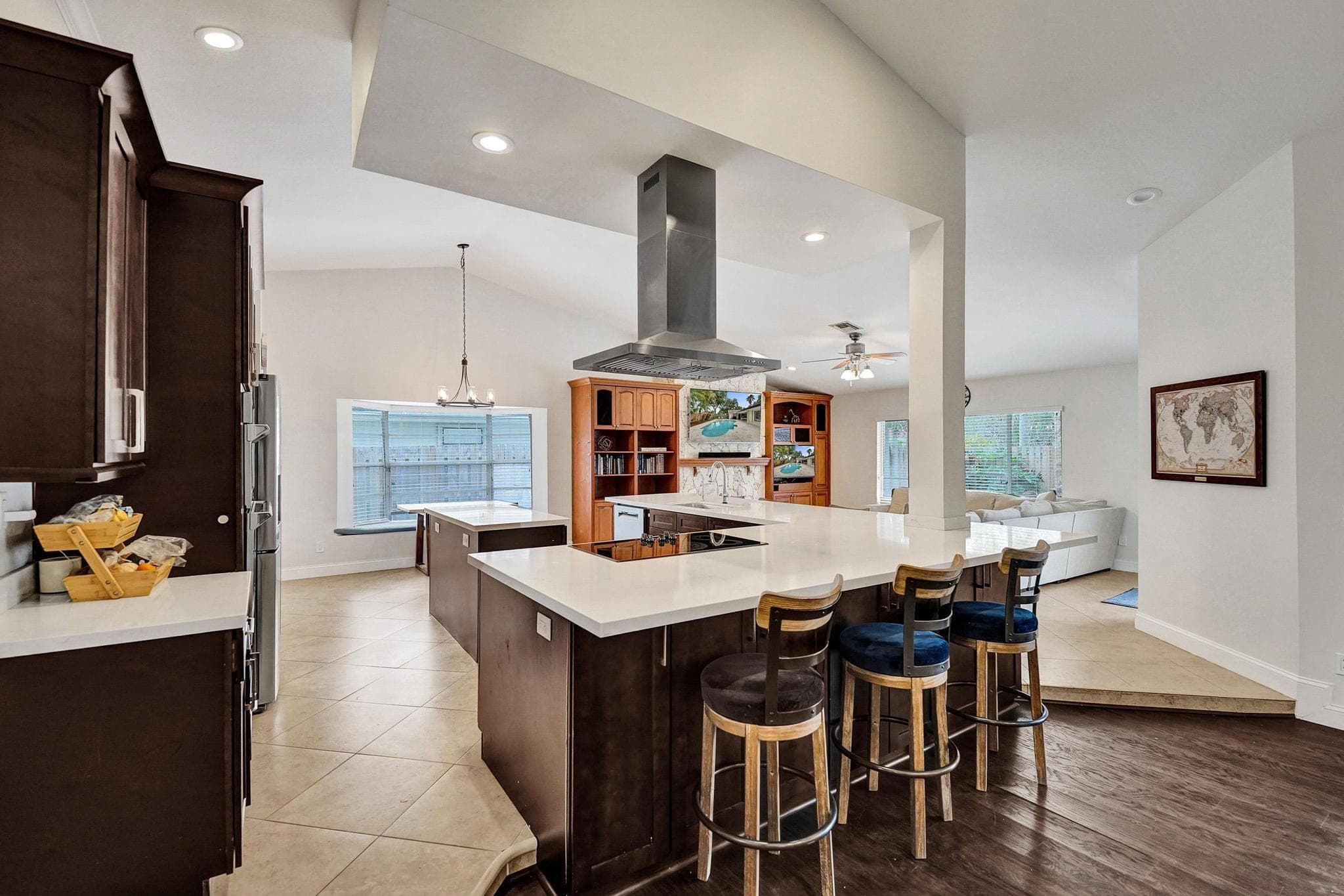 10050 NW 14th Street, Plantation, FL 33322 — photo 12 of 60