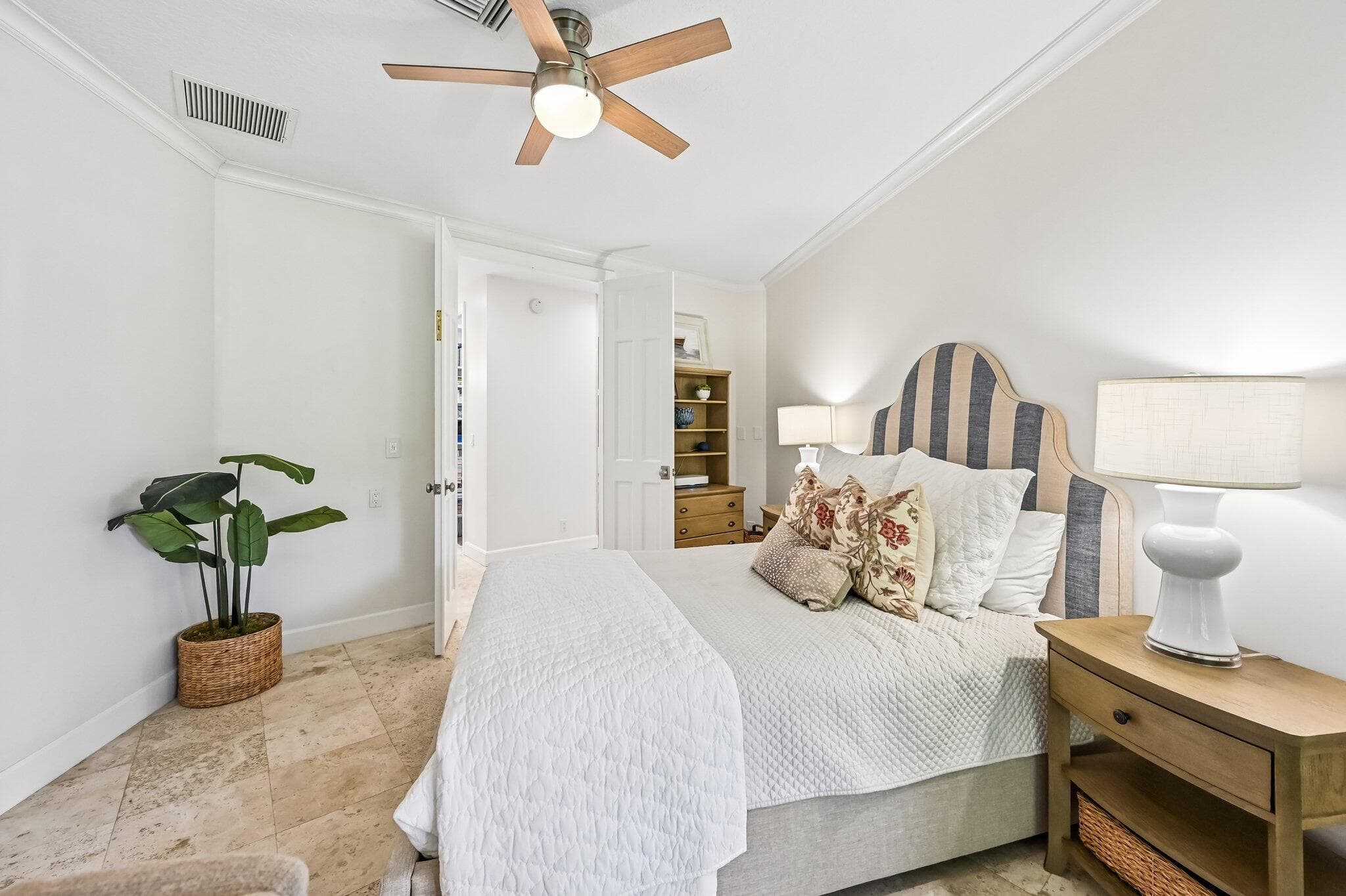 15 Carrick Road, Palm Beach Gardens, FL 33418 — photo 22 of 53