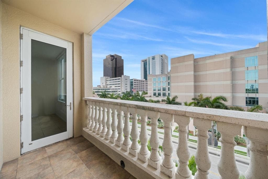 511 SE 5 Avenue 615, Fort Lauderdale, FL 33301 — photo 14 of 30