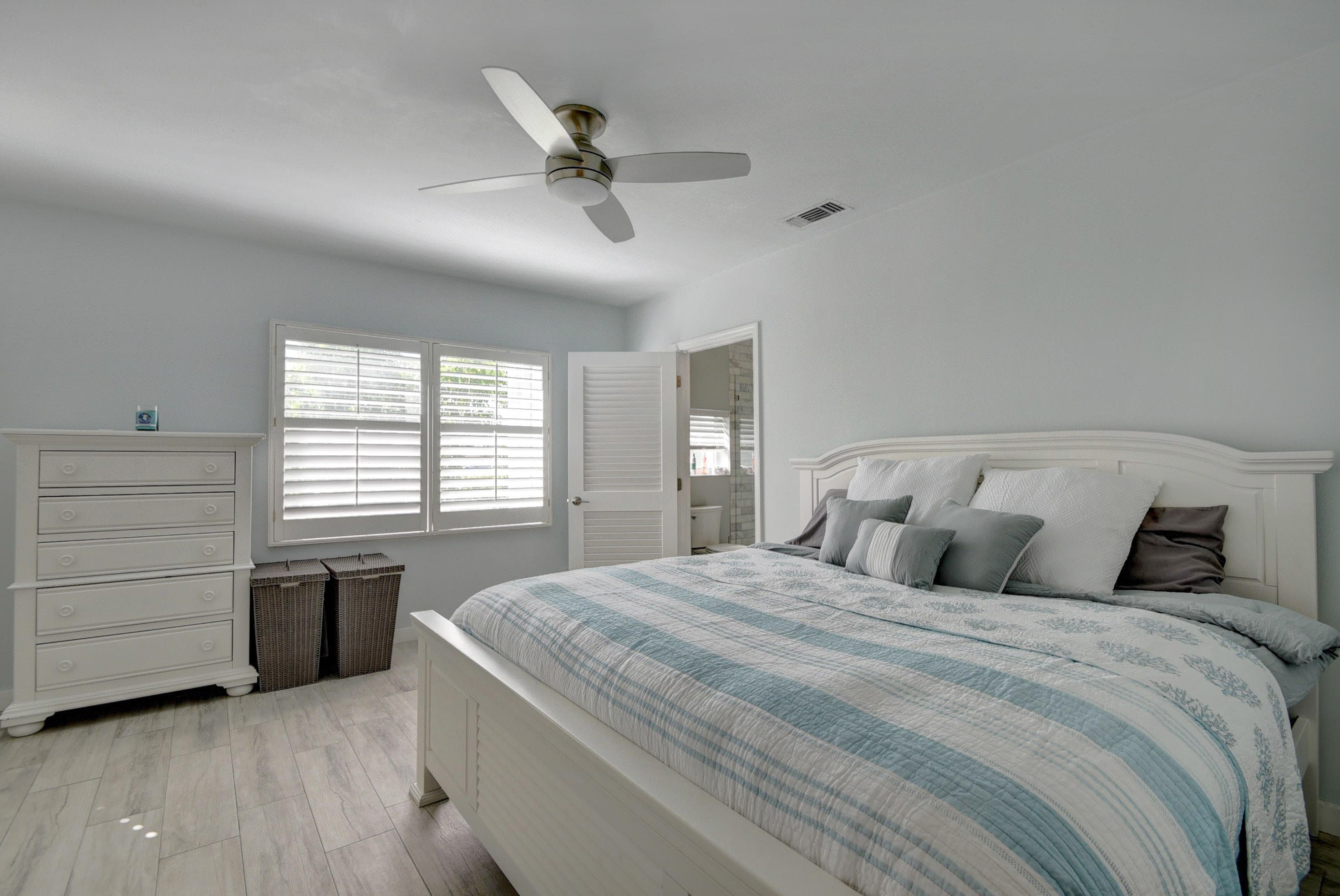 1020 Casuarina Road, Delray Beach, FL 33483 — photo 7 of 17