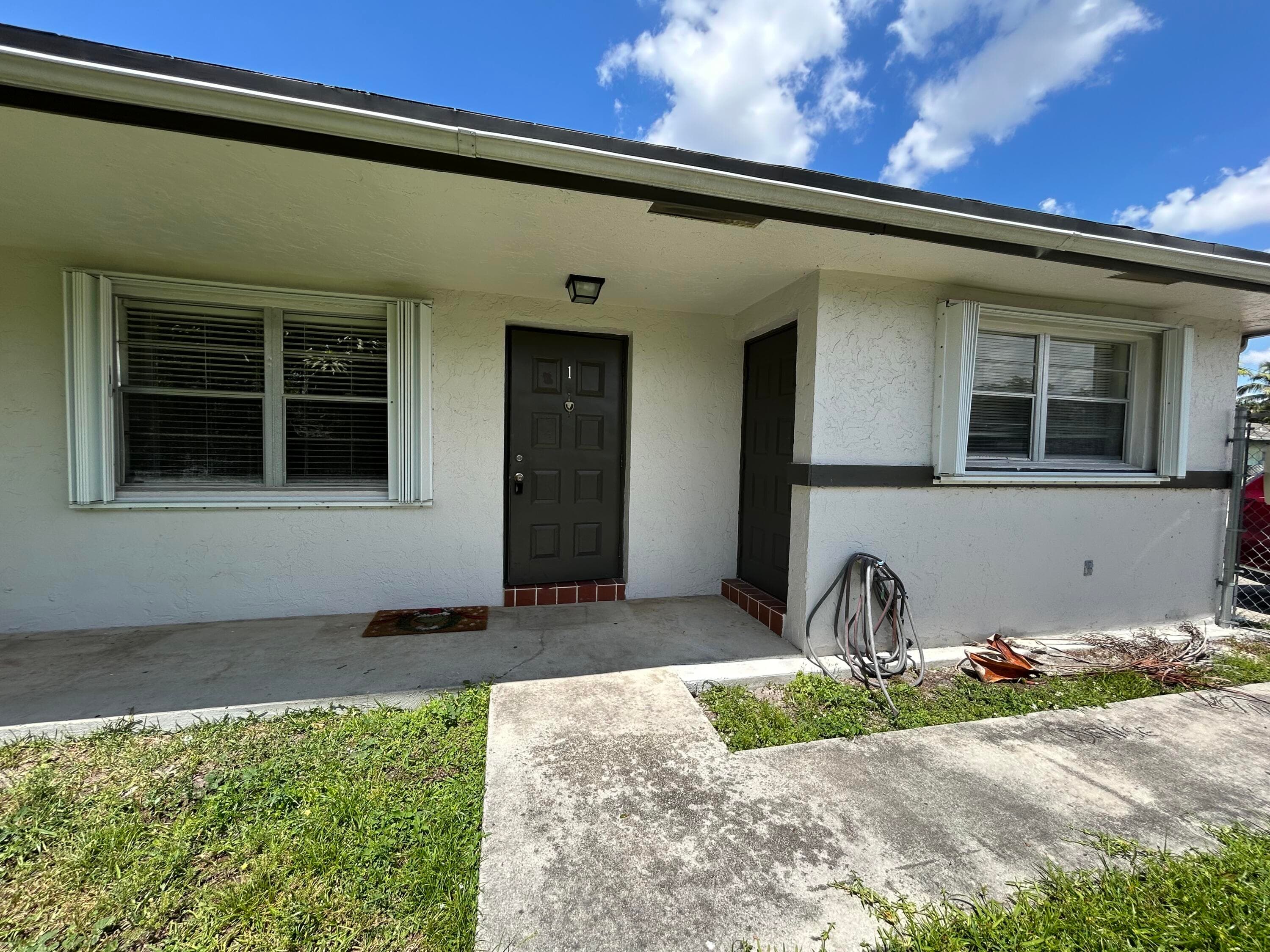 6140 SW 41st Court 1, Davie, FL 33314 — photo 1 of 35