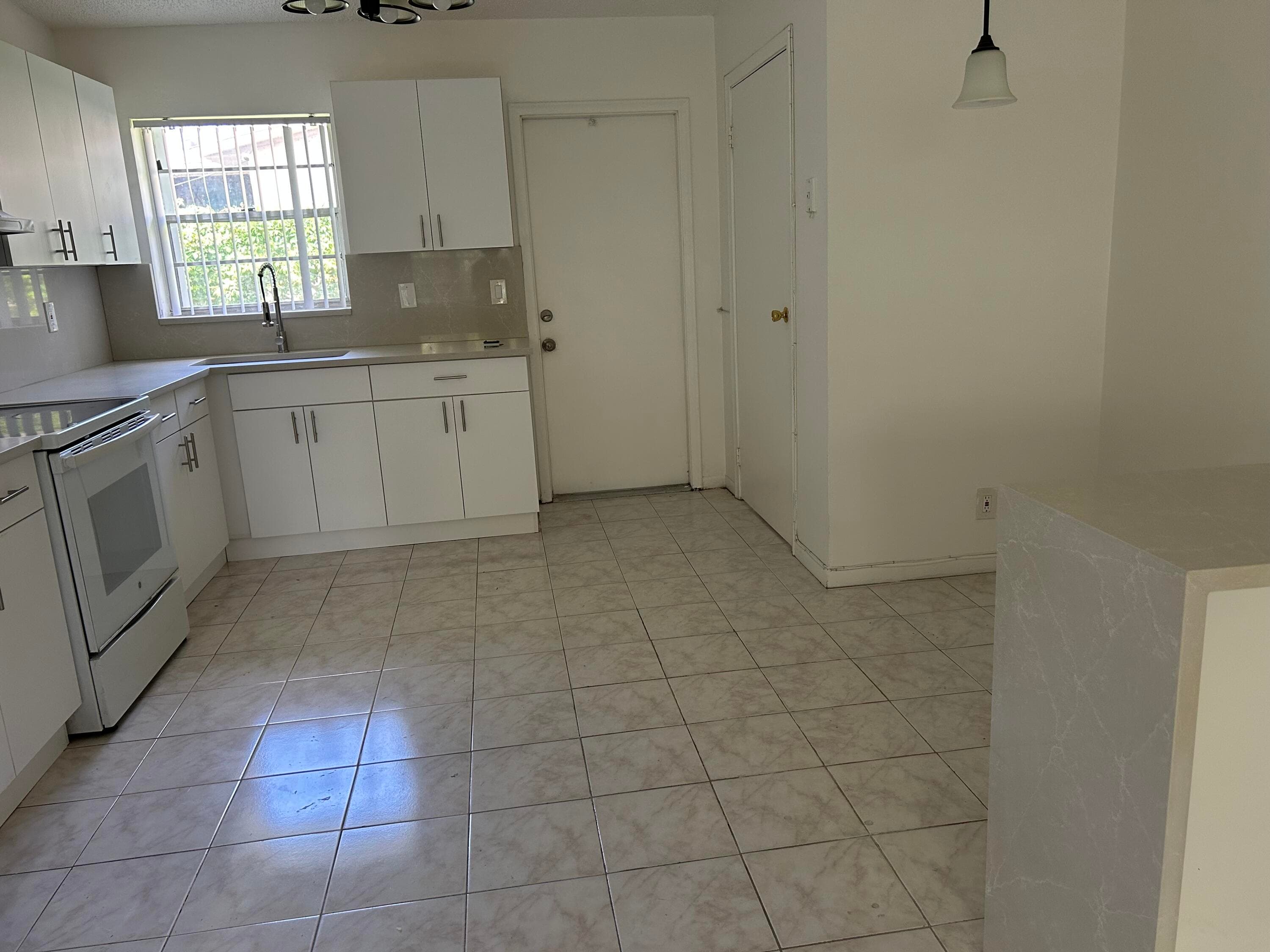 6140 SW 41st Court 1, Davie, FL 33314 — photo 17 of 35