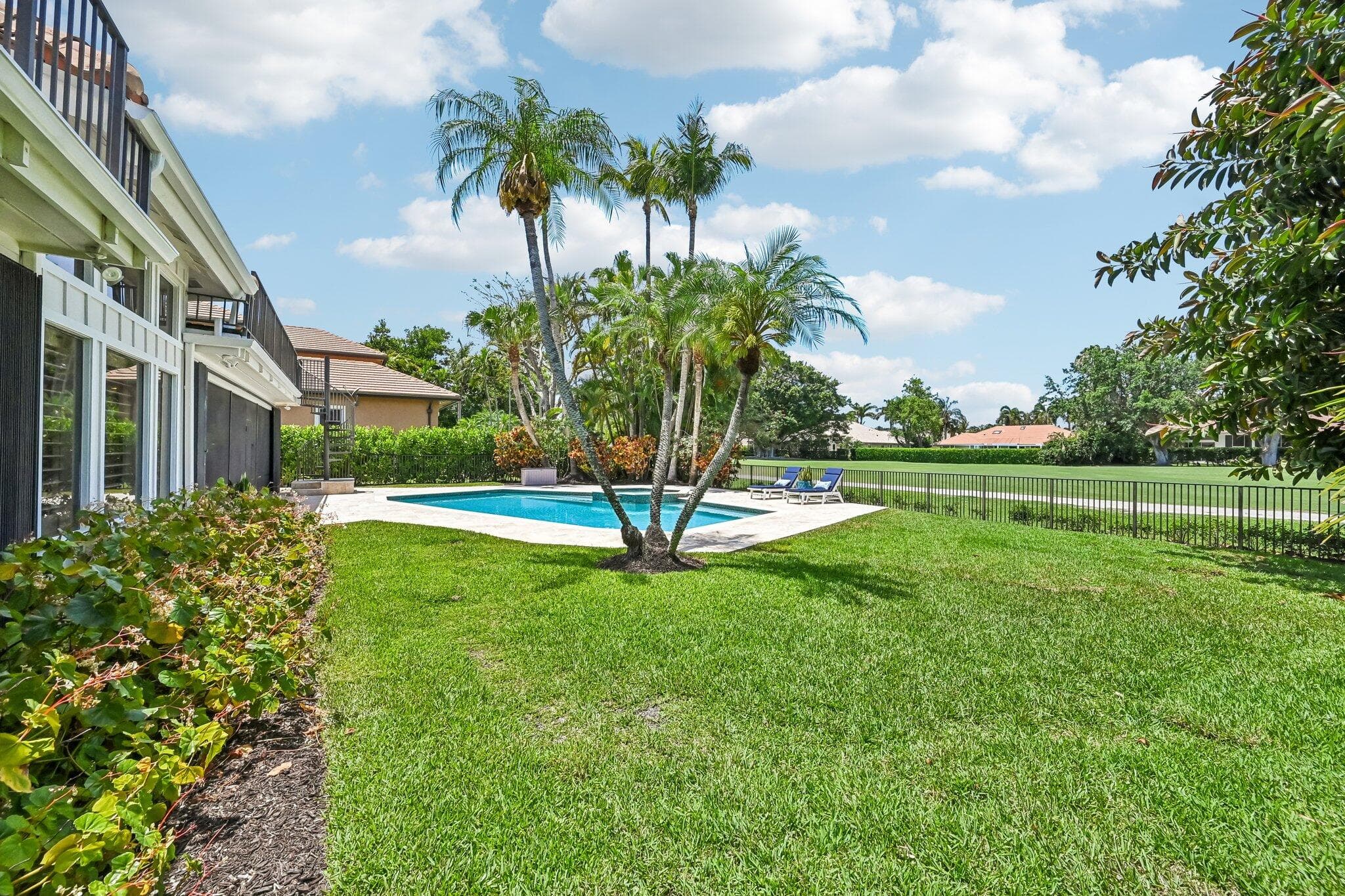 15 Carrick Road, Palm Beach Gardens, FL 33418 — photo 47 of 53