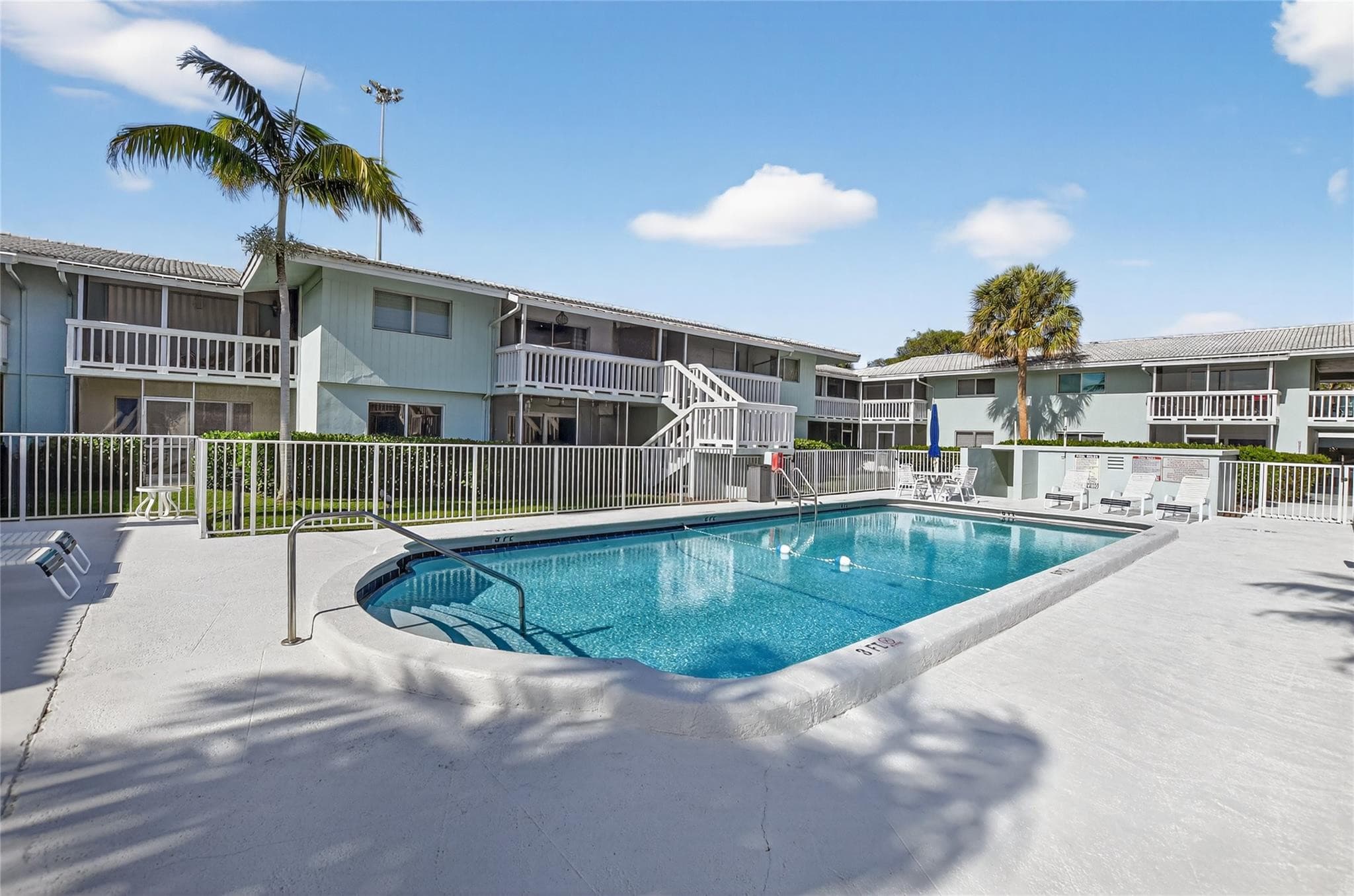 322 N Federal Highway 240, Deerfield Beach, FL 33441 — photo 22 of 31