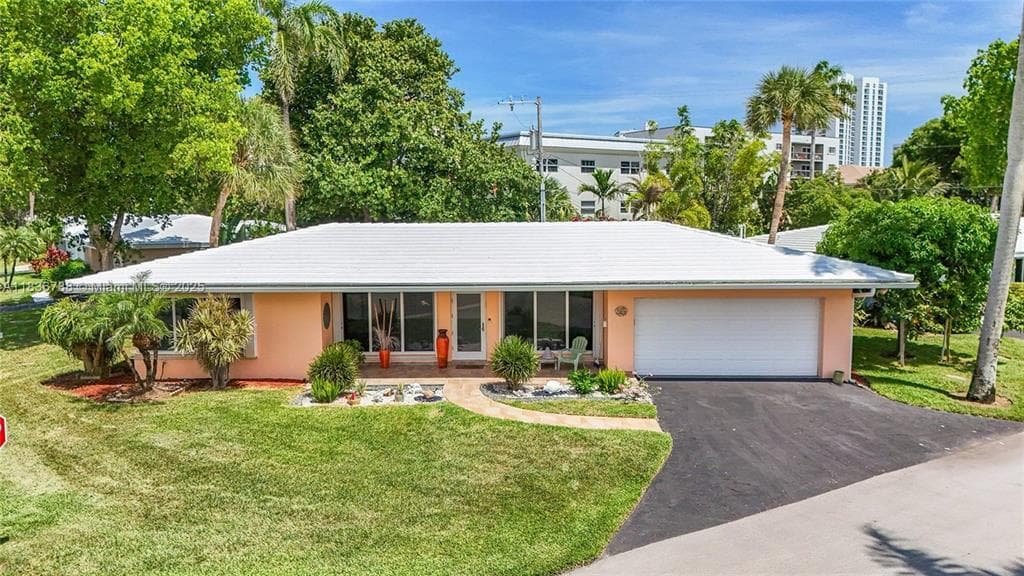 1431 S Ocean Boulevard 35, Lauderdale-By-The-Sea, FL 33062 — photo 1 of 24