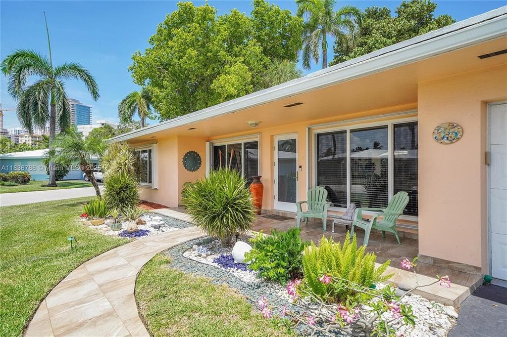 1431 S Ocean Boulevard 35, Lauderdale-By-The-Sea, FL 33062 — photo 2 of 24
