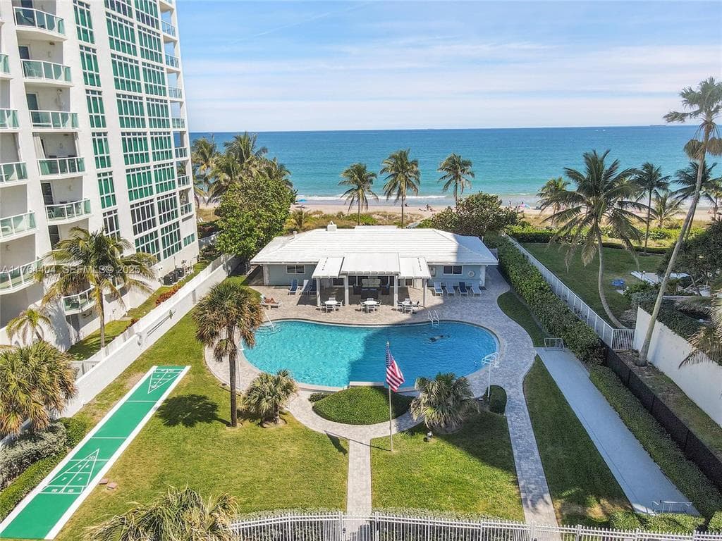1431 S Ocean Boulevard 35, Lauderdale-By-The-Sea, FL 33062 — photo 3 of 24