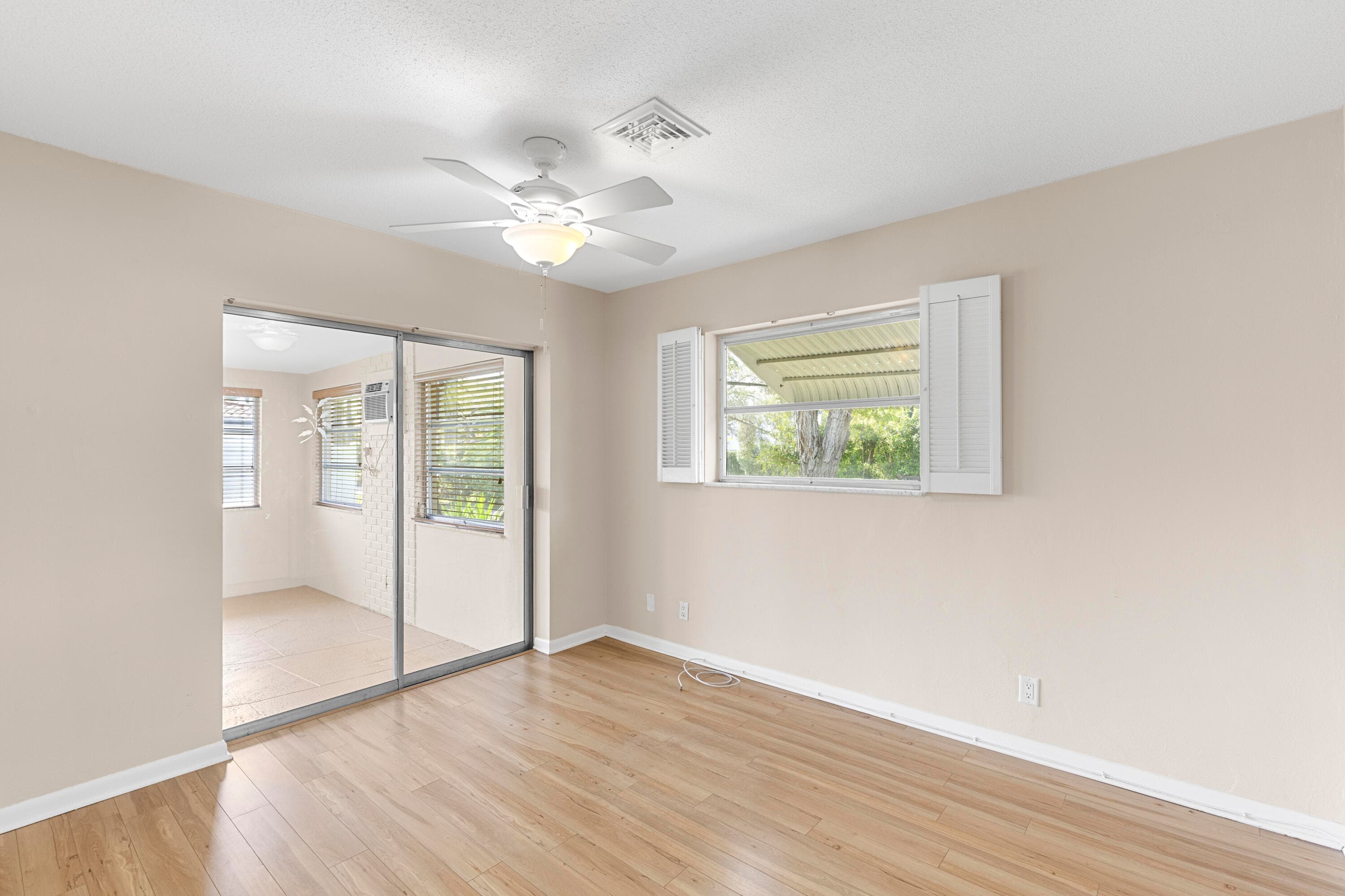 1424 SE 12th Avenue, Deerfield Beach, FL 33441 — photo 21 of 41