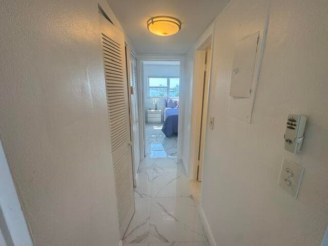 300 Oregon Street 502, Hollywood, FL 33019 — photo 9 of 16