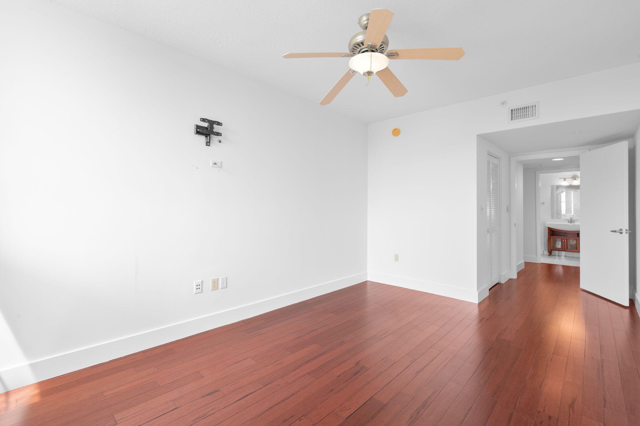 3020 NE 32nd Avenue 704, Fort Lauderdale, FL 33308 — photo 14 of 20