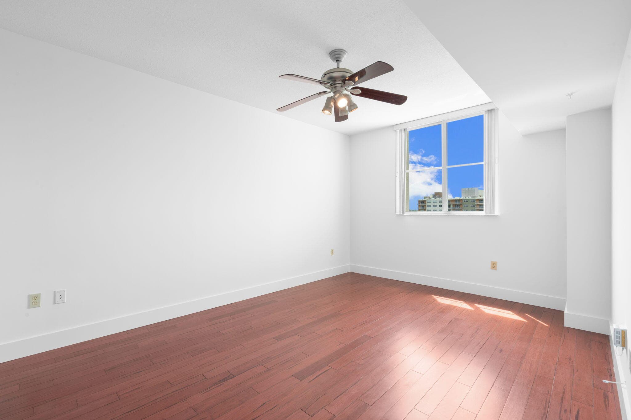 3020 NE 32nd Avenue 704, Fort Lauderdale, FL 33308 — photo 10 of 20