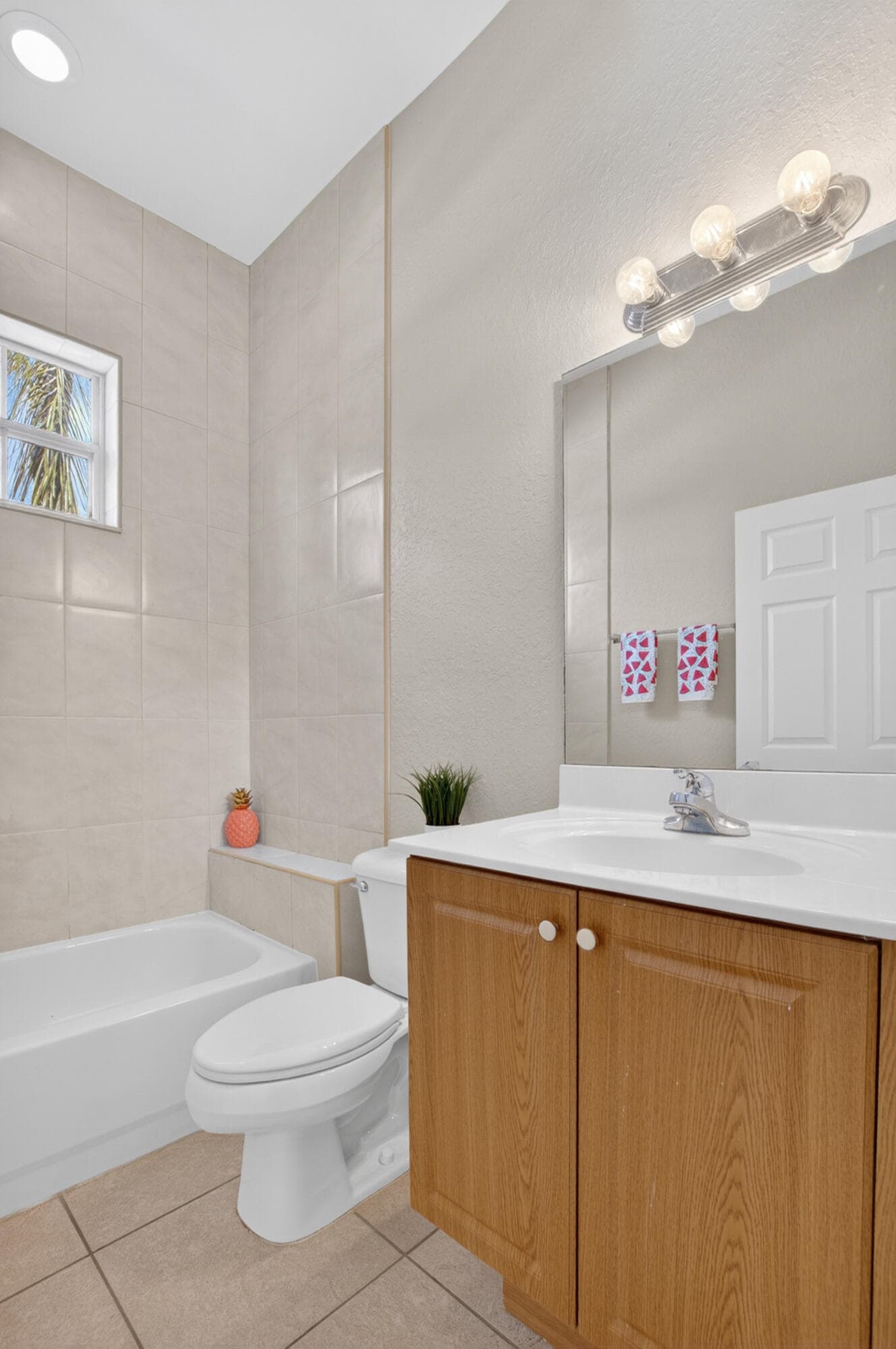9954 Boynton Gardens Way, Boynton Beach, FL 33437 — photo 16 of 39