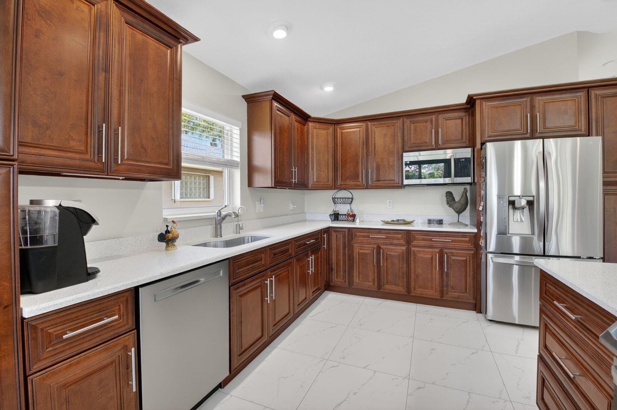 6738 Sun River Road, Boynton Beach, FL 33437 — photo 17 of 59