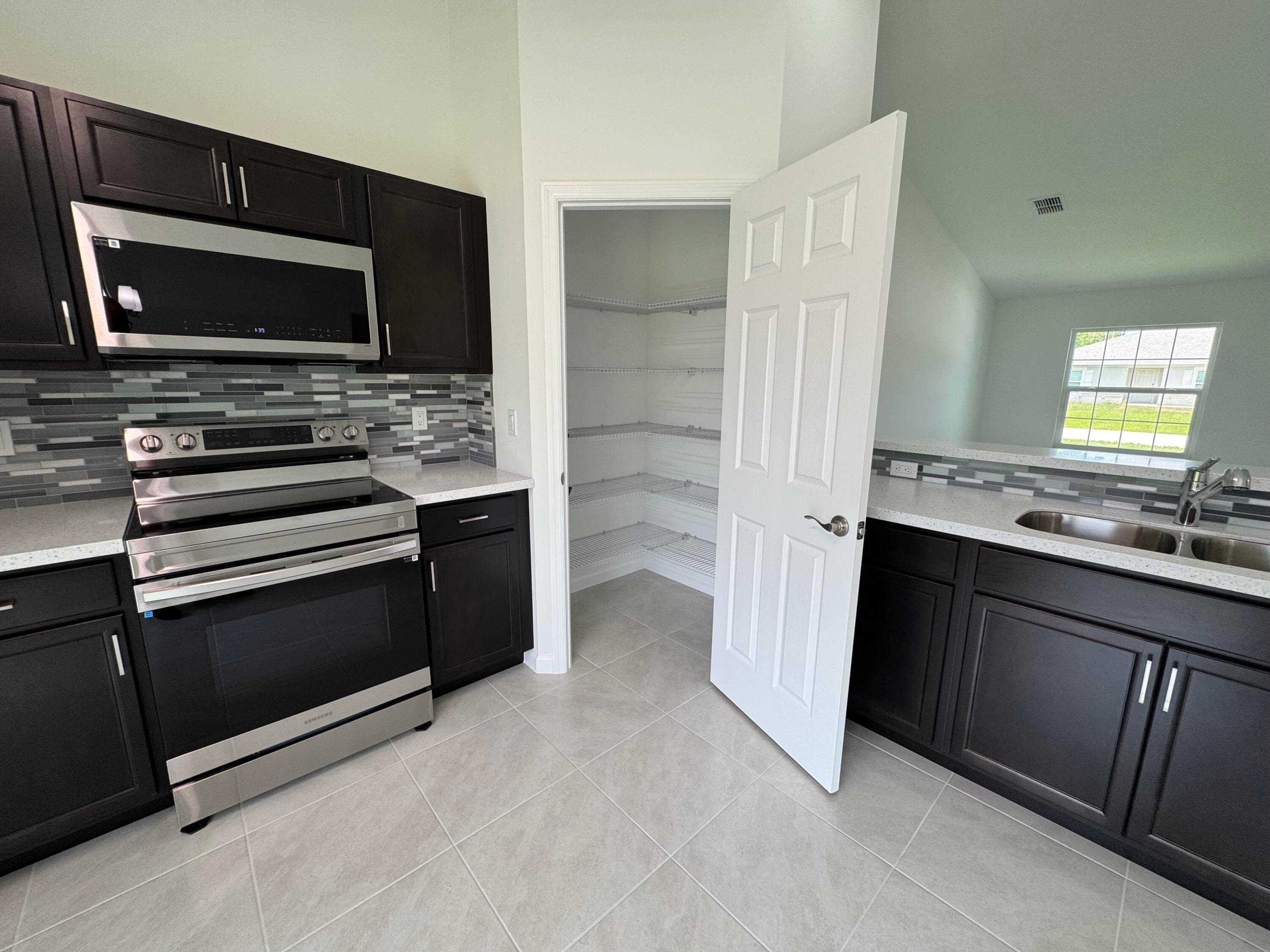 532 SW Buswell Avenue, Port St. Lucie, FL 34983 — photo 13 of 37