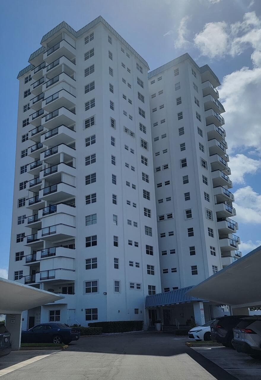 1500 S Ocean Boulevard 907, Pompano Beach, FL 33062 — photo 1 of 9