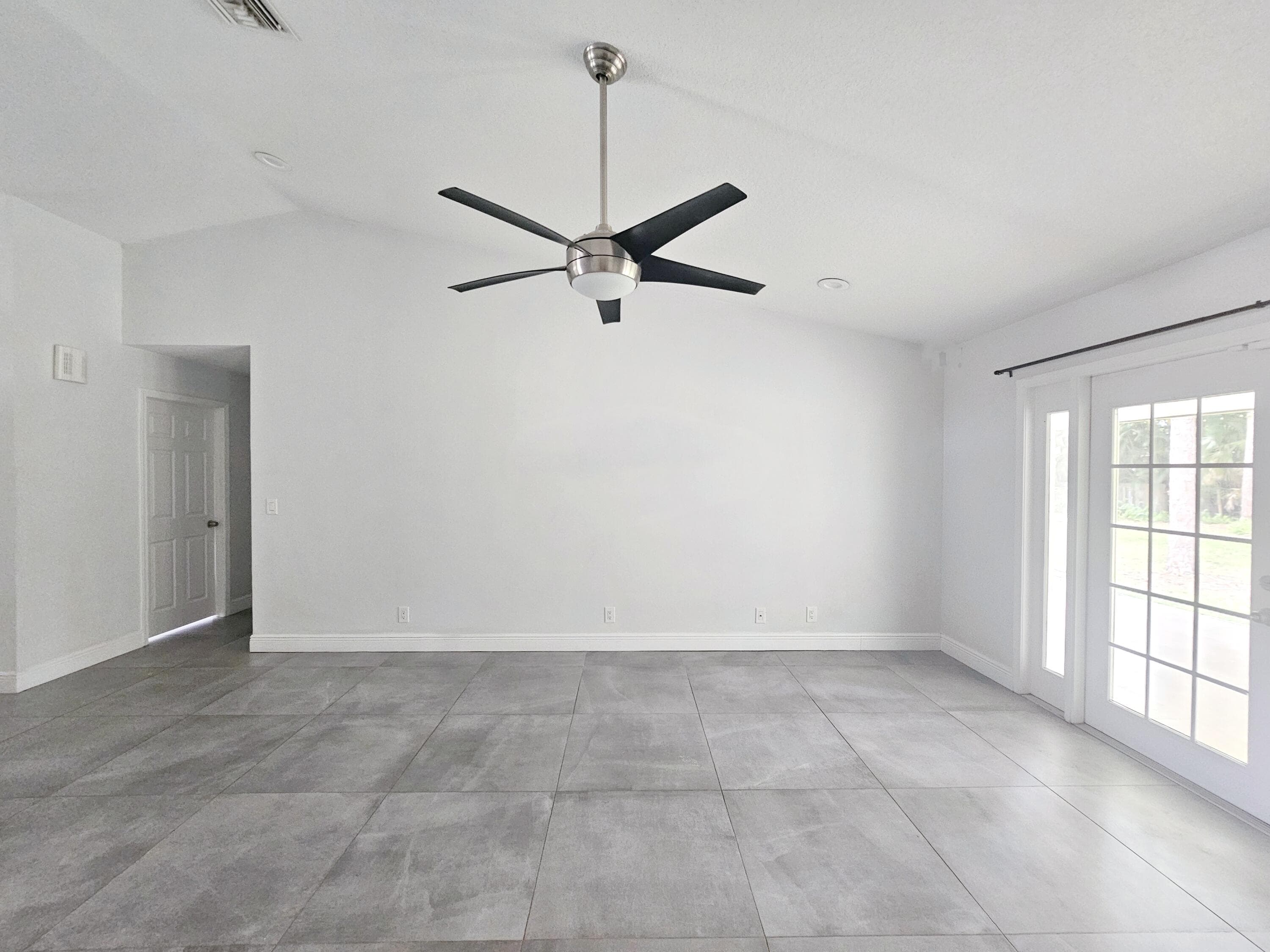 13588 74th Street N, West Palm Beach, FL 33412 — photo 5 of 32