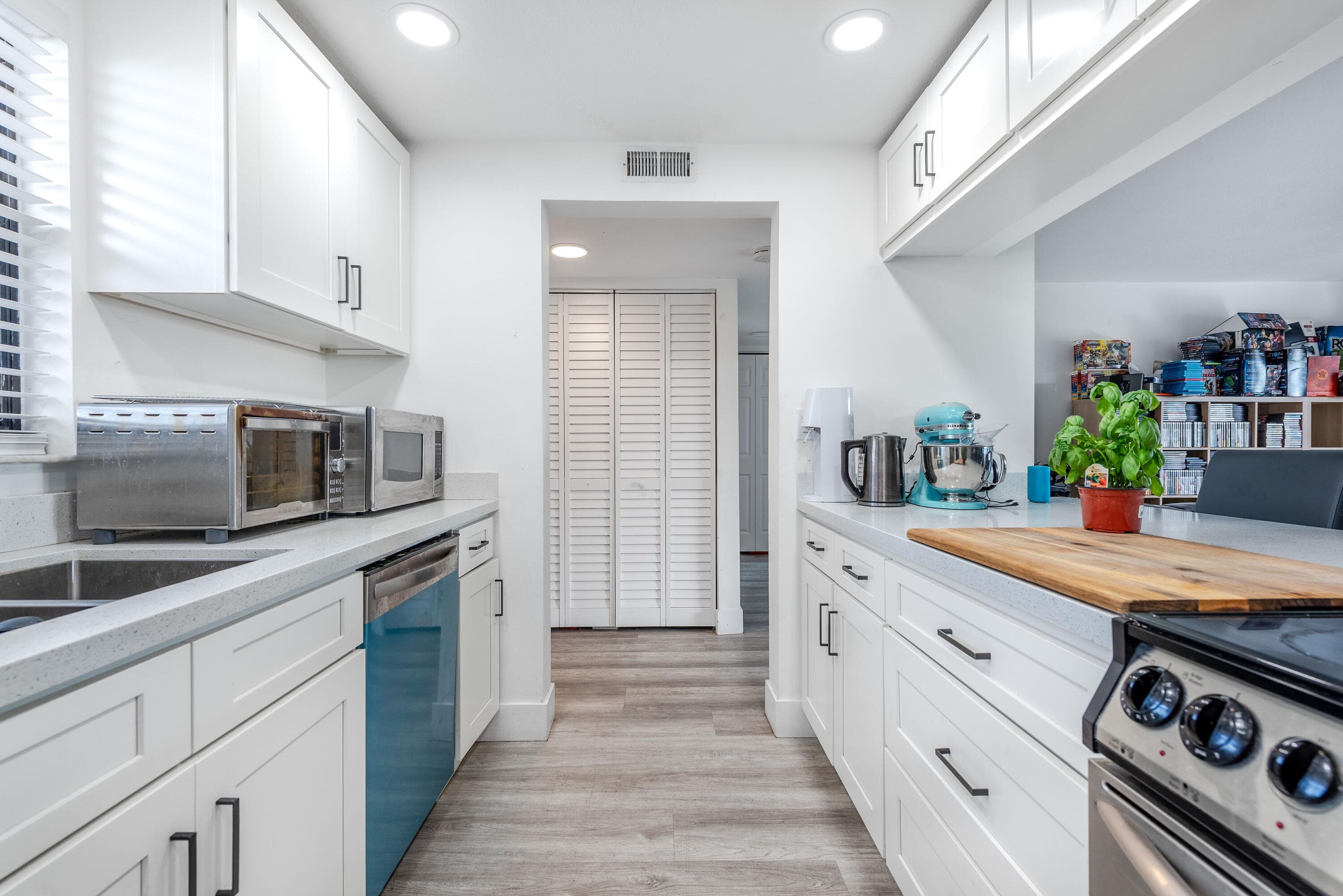 1700 N Congress 302, West Palm Beach, FL 33401 — photo 10 of 26