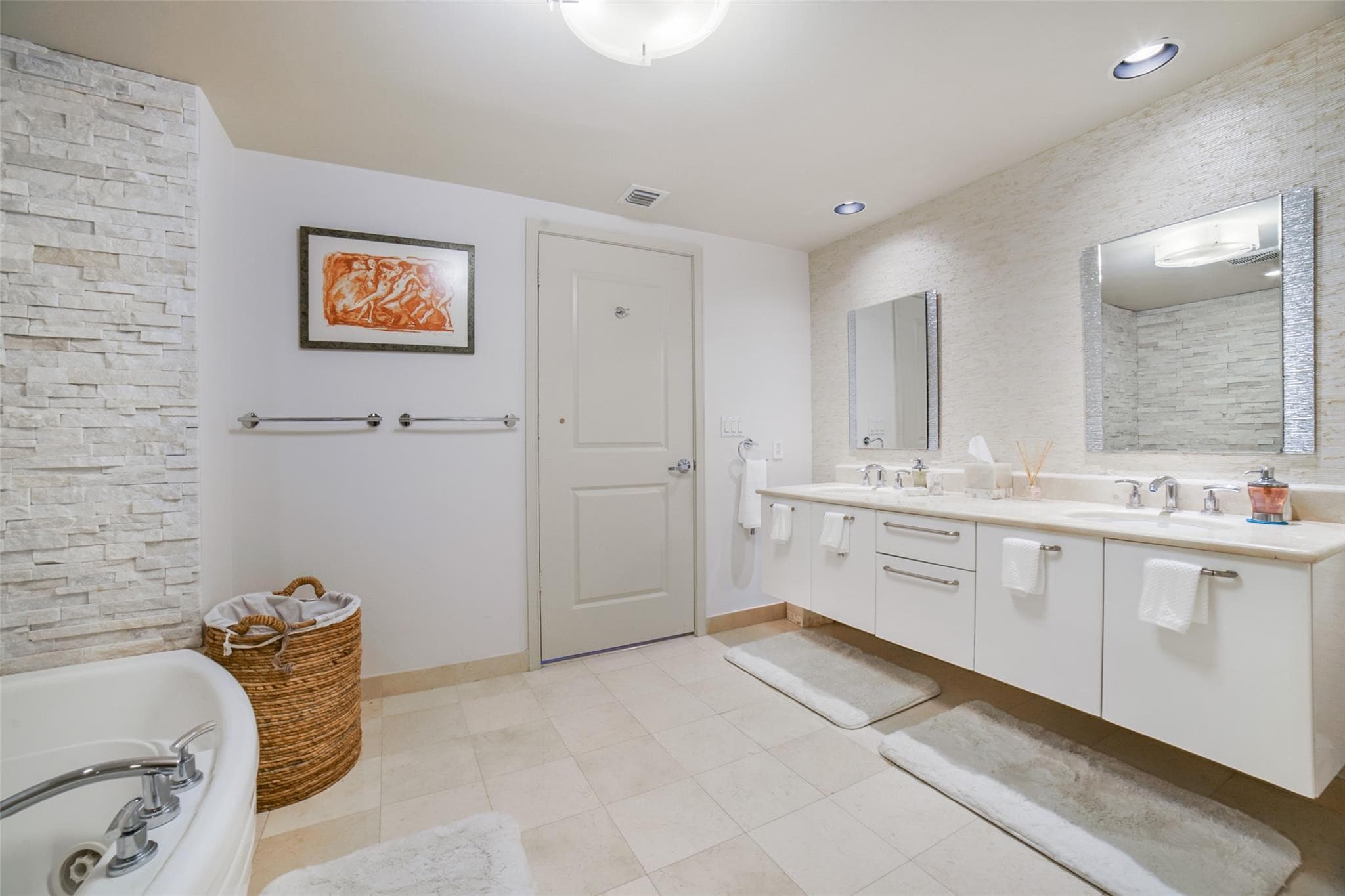 3101 S Ocean Drive 401, Hollywood, FL 33019 — photo 7 of 26