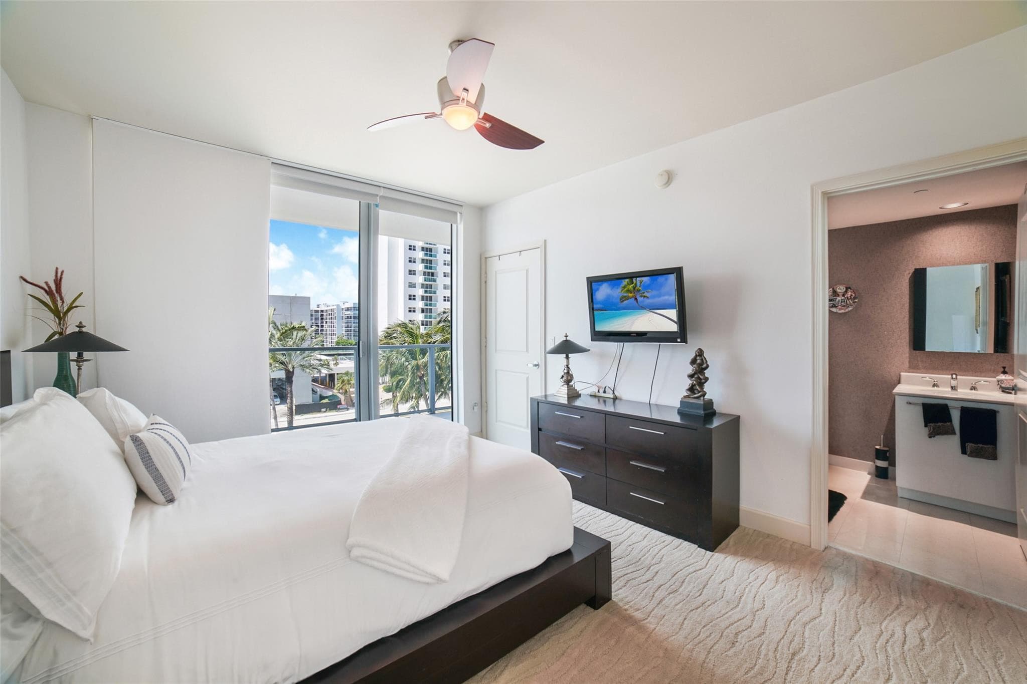 3101 S Ocean Drive 401, Hollywood, FL 33019 — photo 12 of 26
