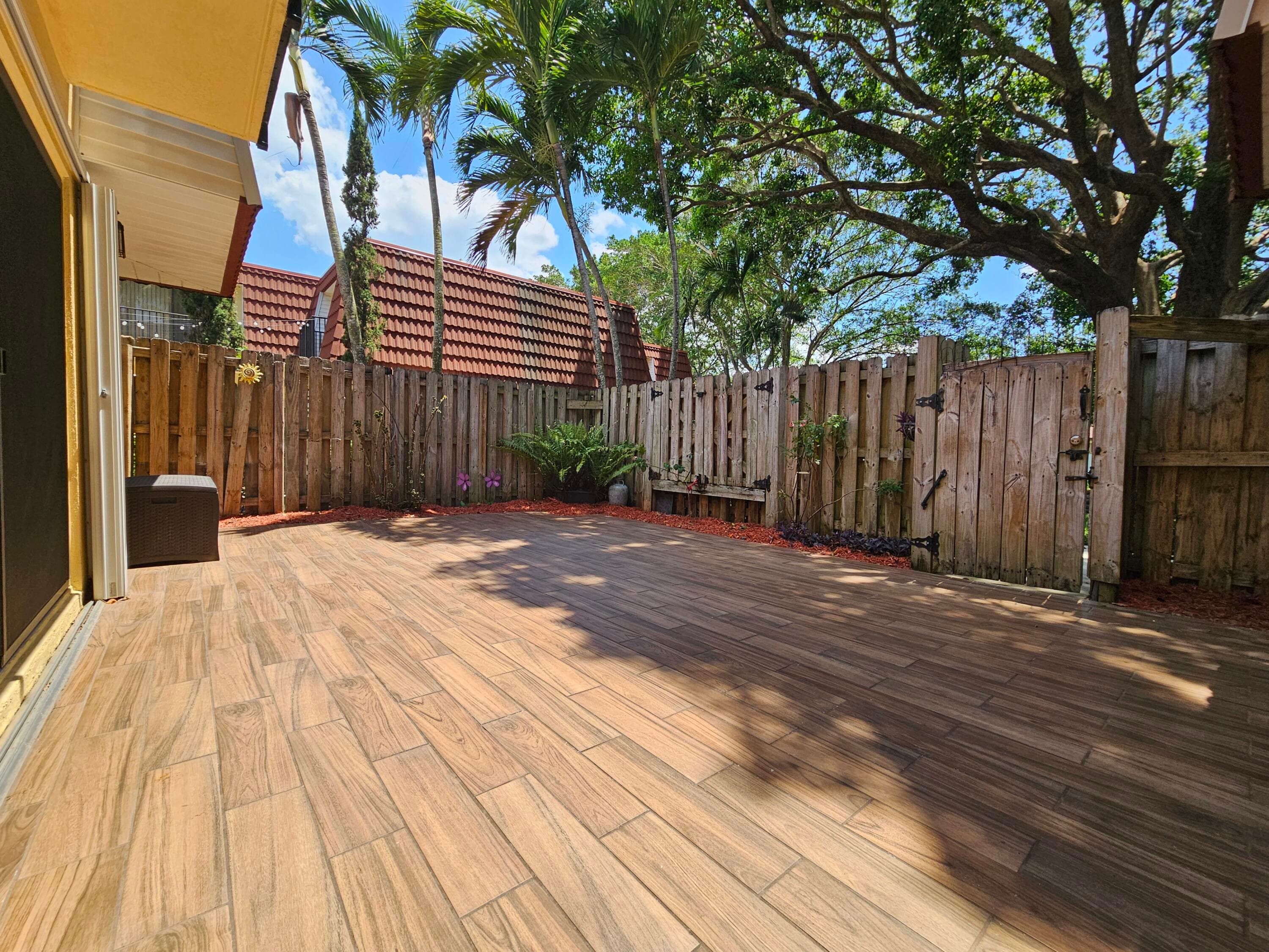 9982 NW 6th Court, Plantation, FL 33324 — photo 23 of 29