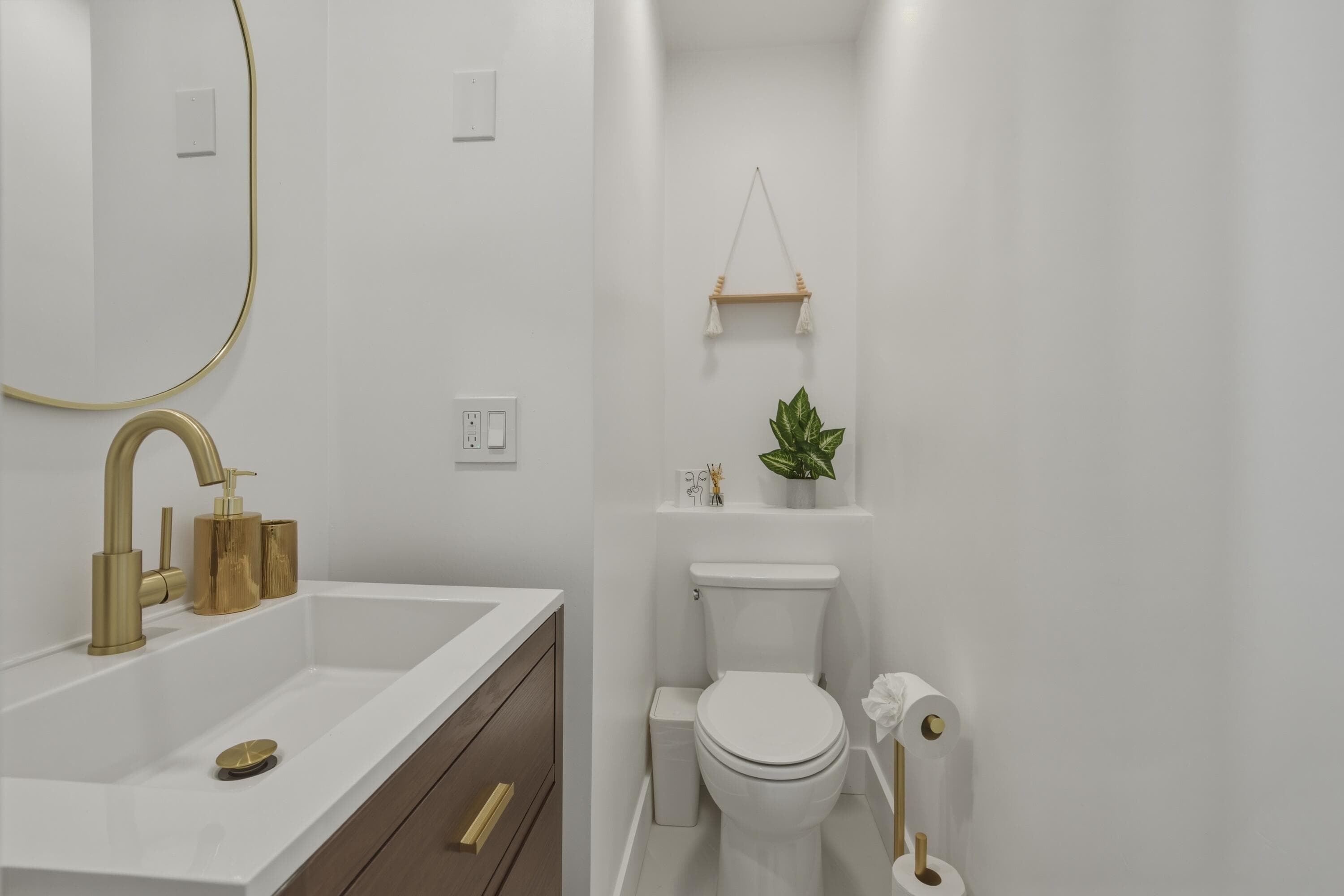 610 NE 16th Terrace, Fort Lauderdale, FL 33304 — photo 35 of 47
