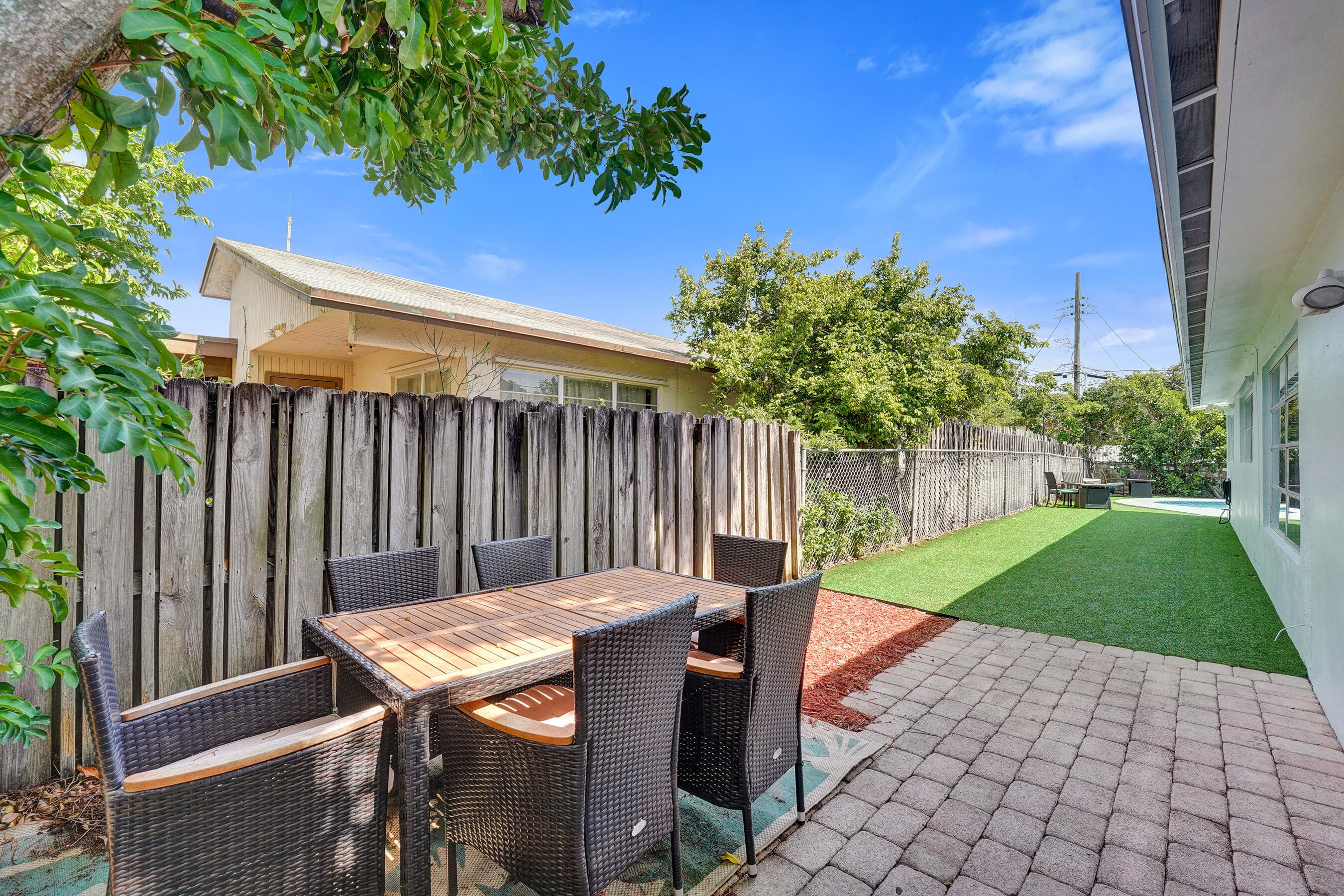 1208 NE 7th Street, Pompano Beach, FL 33060 — photo 14 of 29