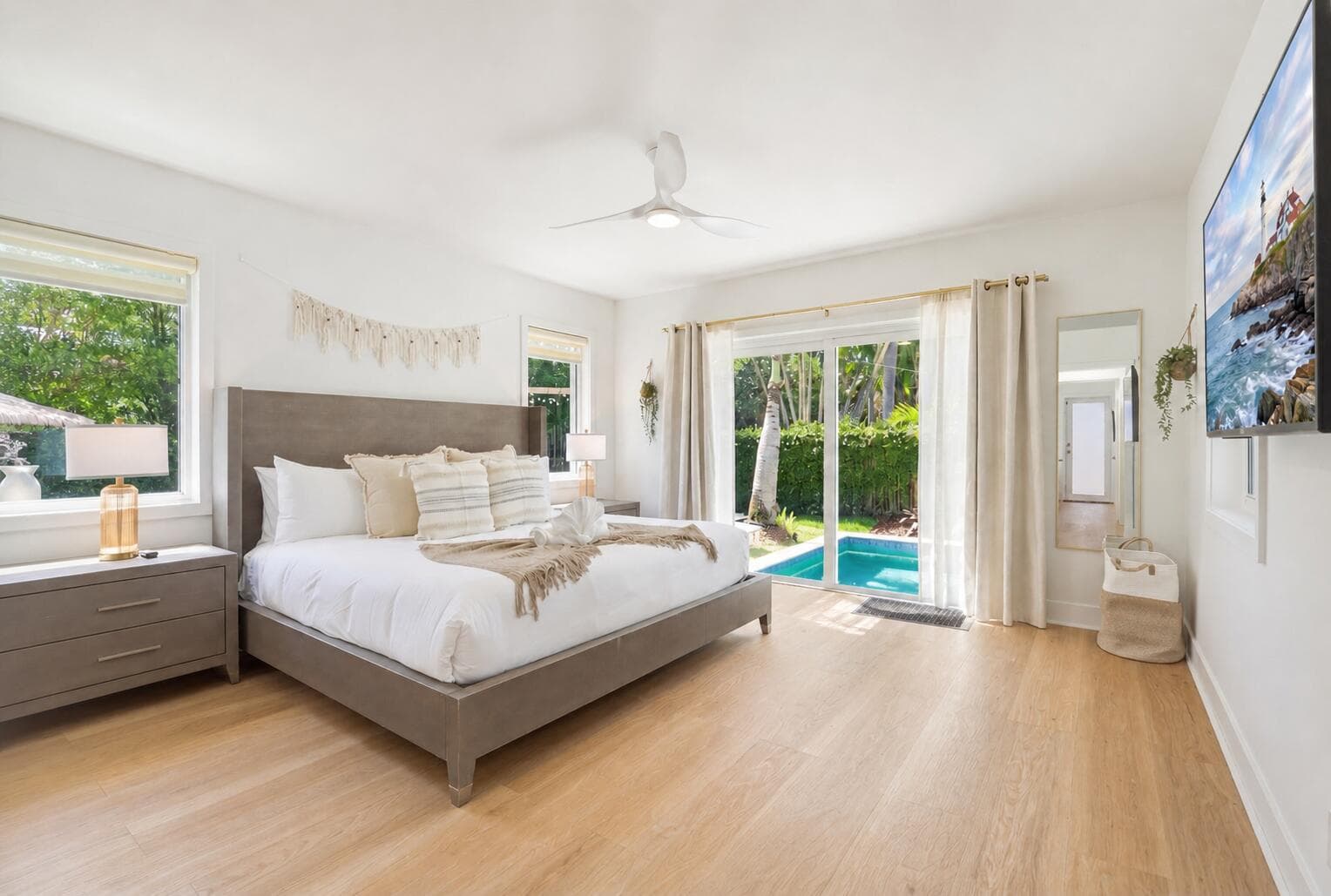 610 NE 16th Terrace, Fort Lauderdale, FL 33304 — photo 13 of 47