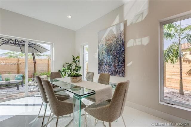 682 NE 43rd Street, Oakland Park, FL 33334 — photo 7 of 26