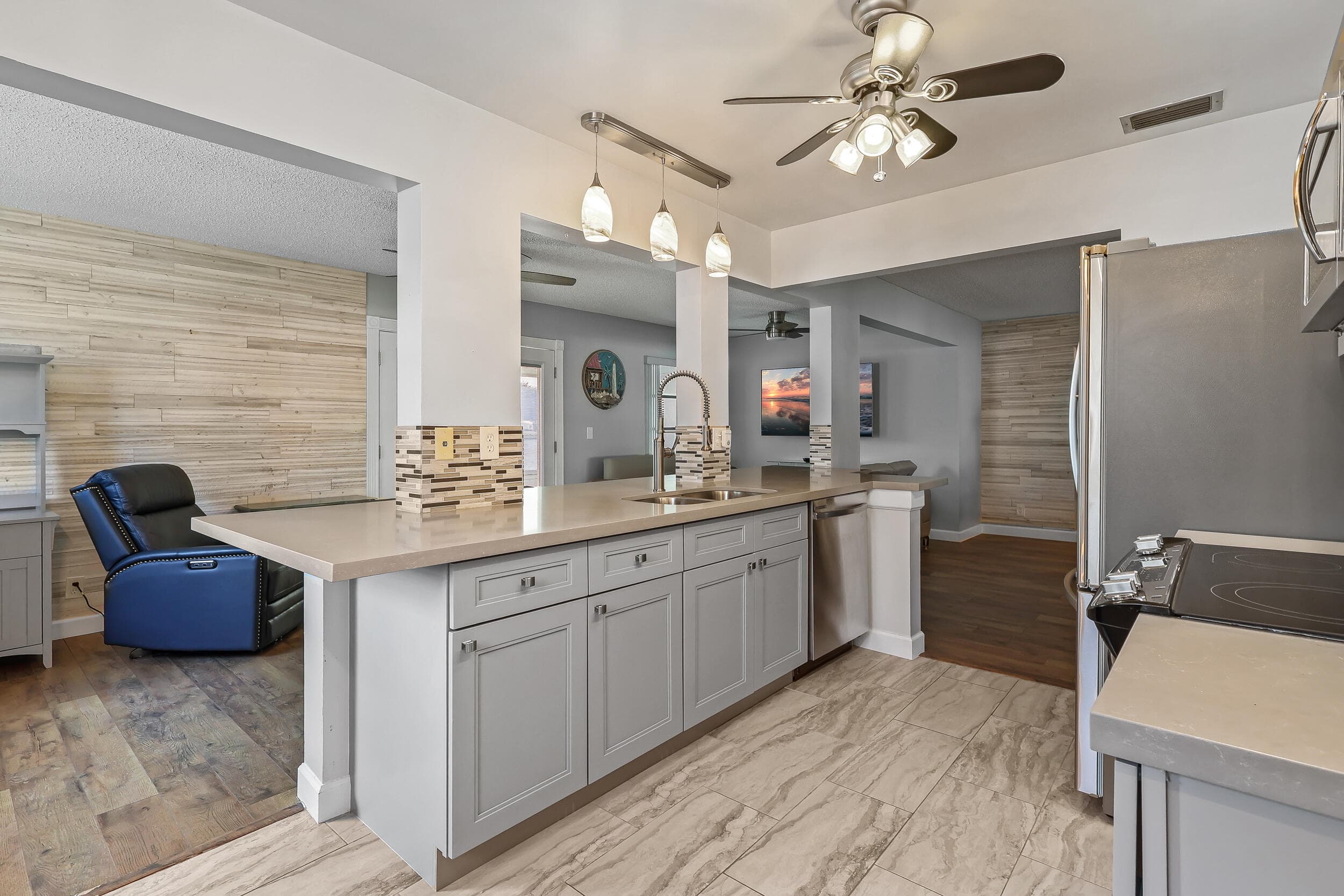 1124 NW 90th Way, Plantation, FL 33322 — photo 11 of 53