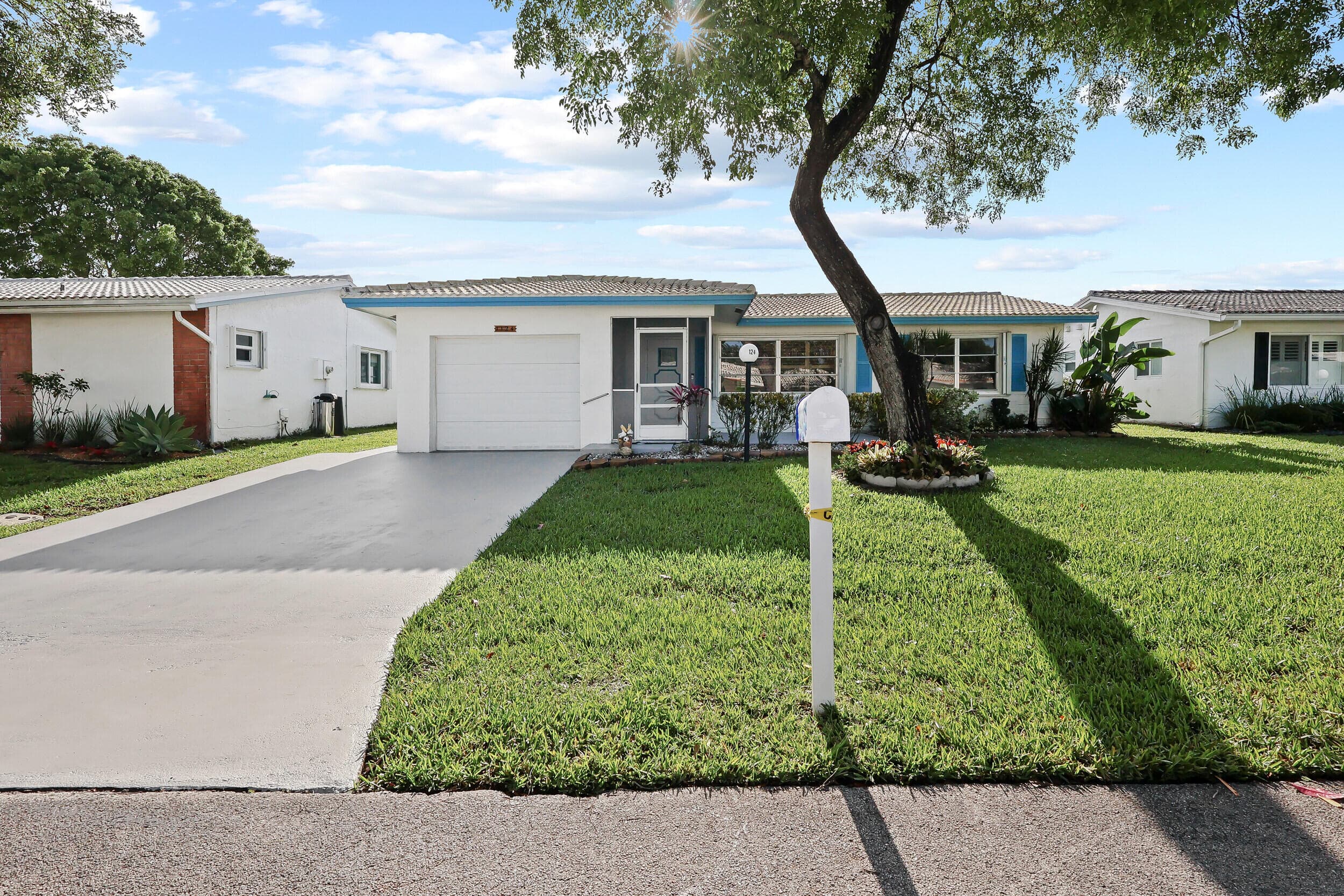 1124 NW 90th Way, Plantation, FL 33322 — photo 1 of 53