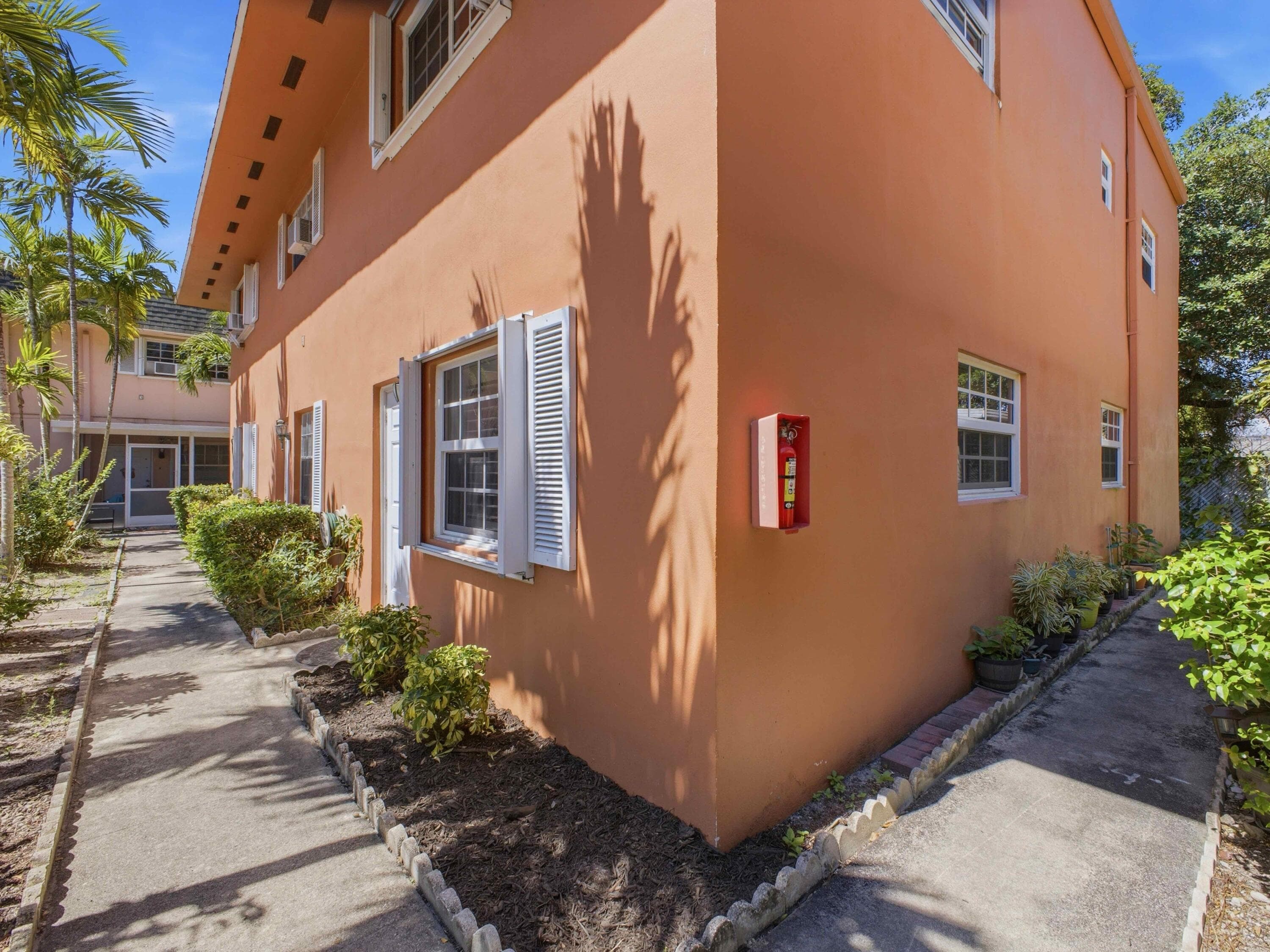 2200 Monroe Street 24, Hollywood, FL 33020 — photo 3 of 31