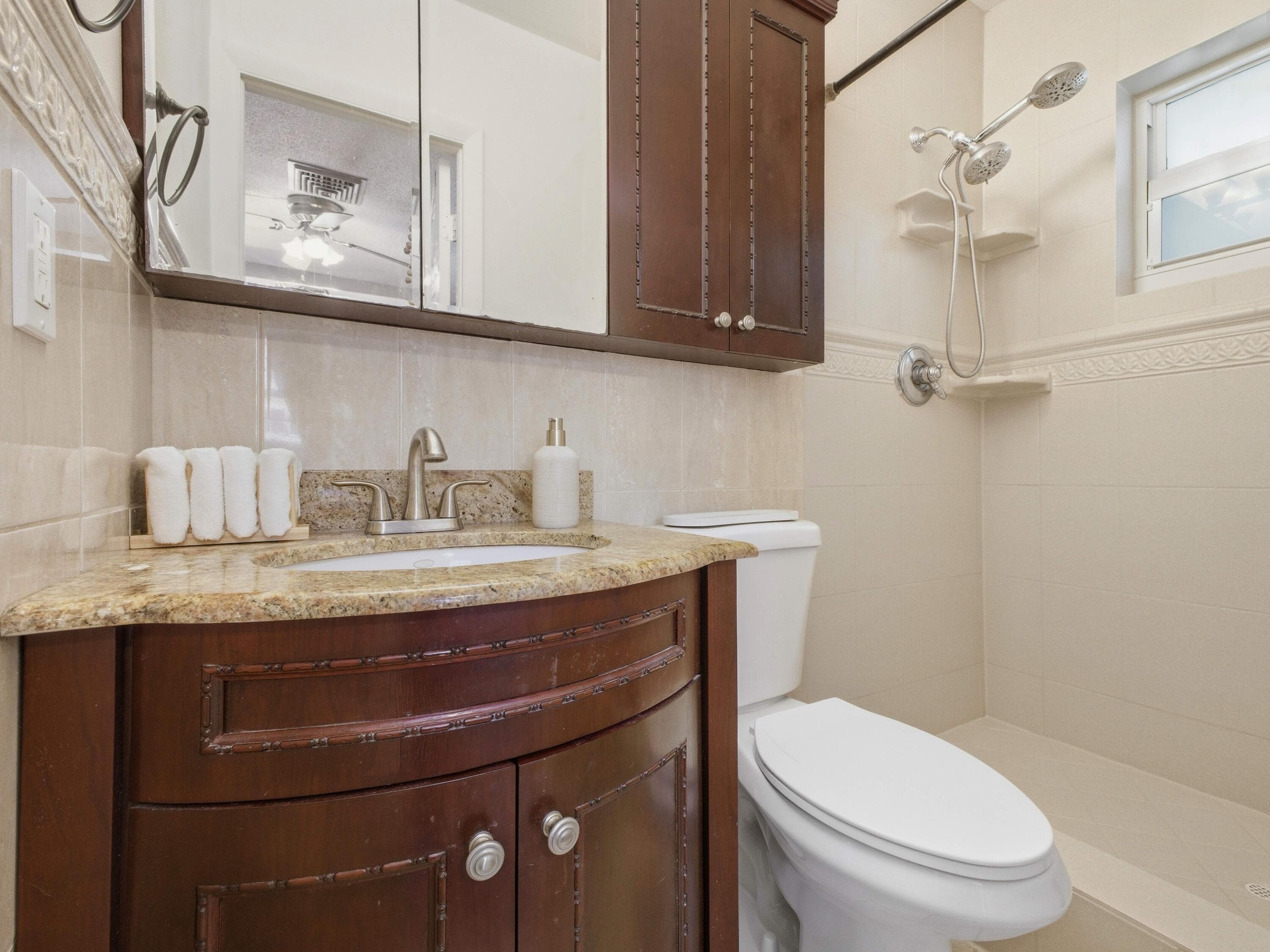 2200 Monroe Street 24, Hollywood, FL 33020 — photo 24 of 31