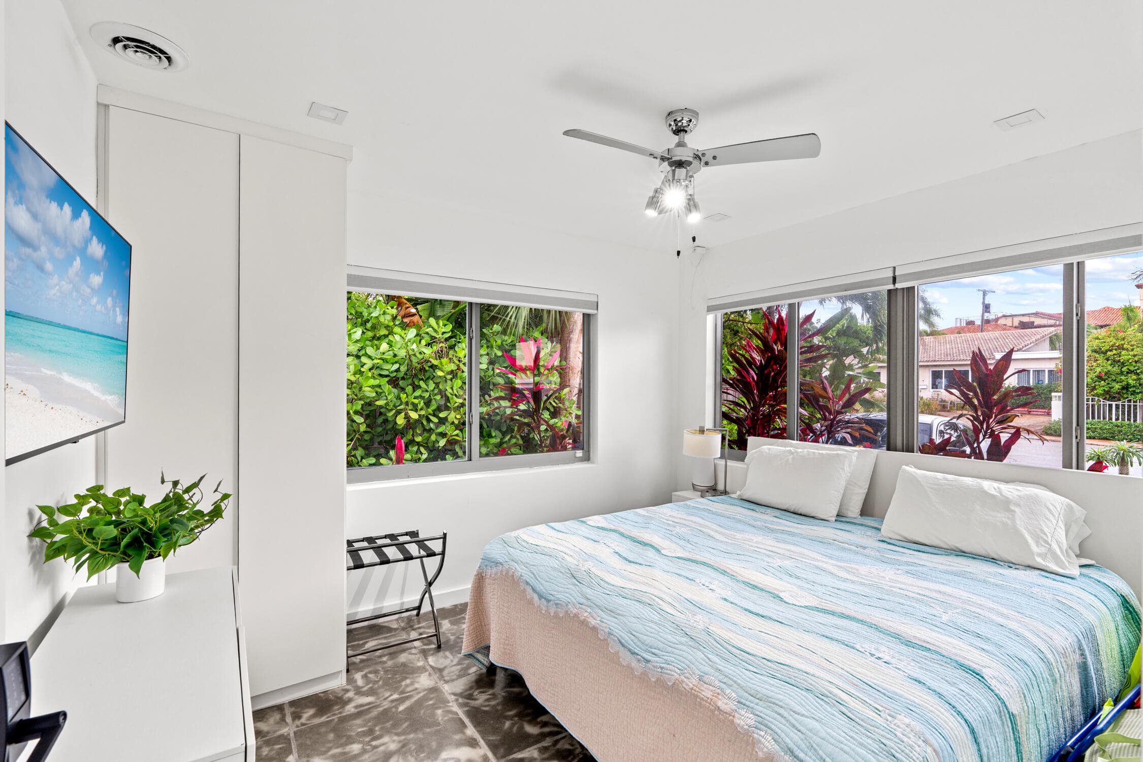 3305 NE 16th Court, Fort Lauderdale, FL 33305 — photo 11 of 32