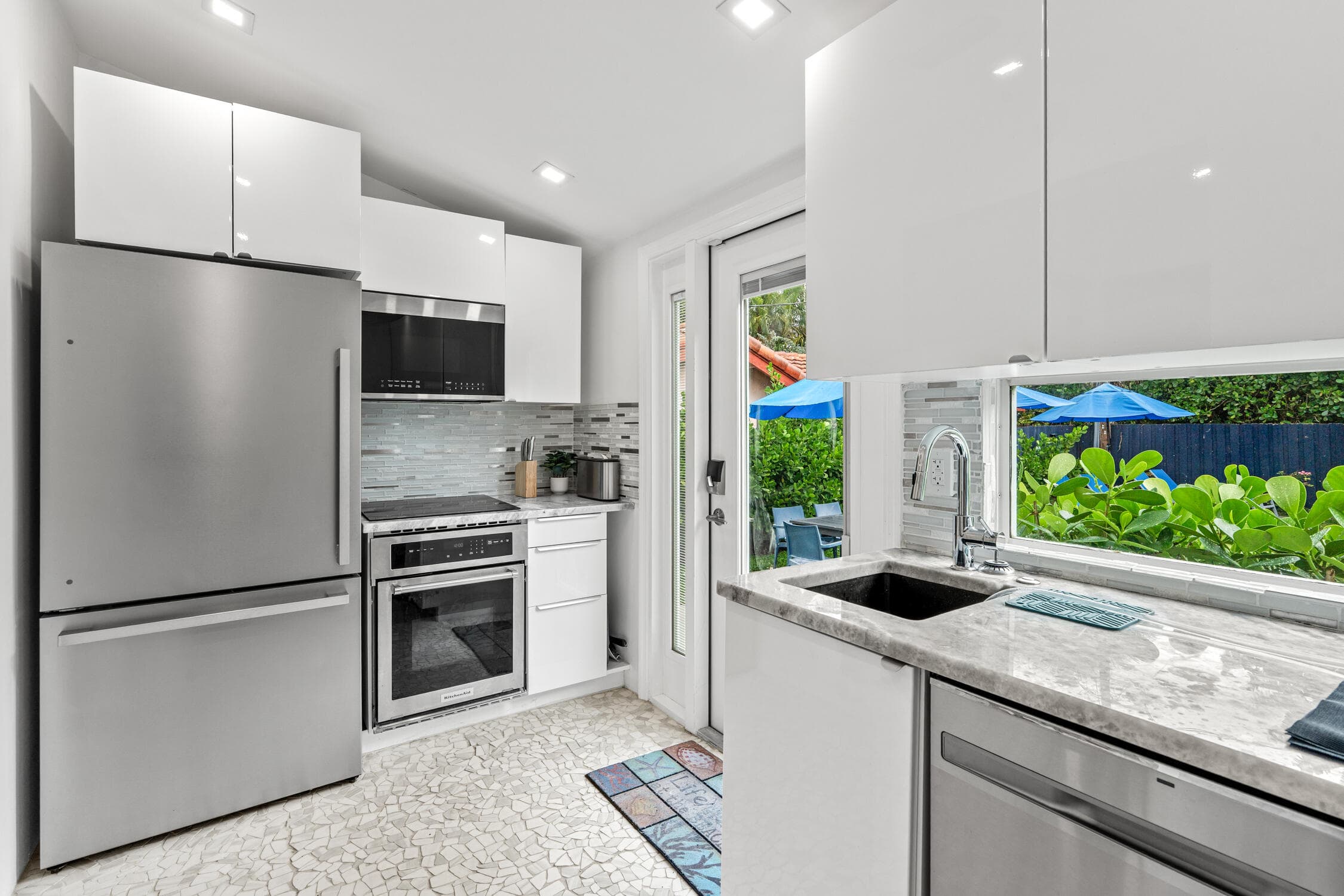 3305 NE 16th Court, Fort Lauderdale, FL 33305 — photo 8 of 32