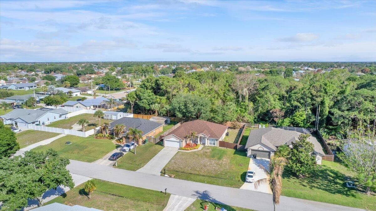 538 SW Comet Terrace, Port St. Lucie, FL 34953 — photo 4 of 56