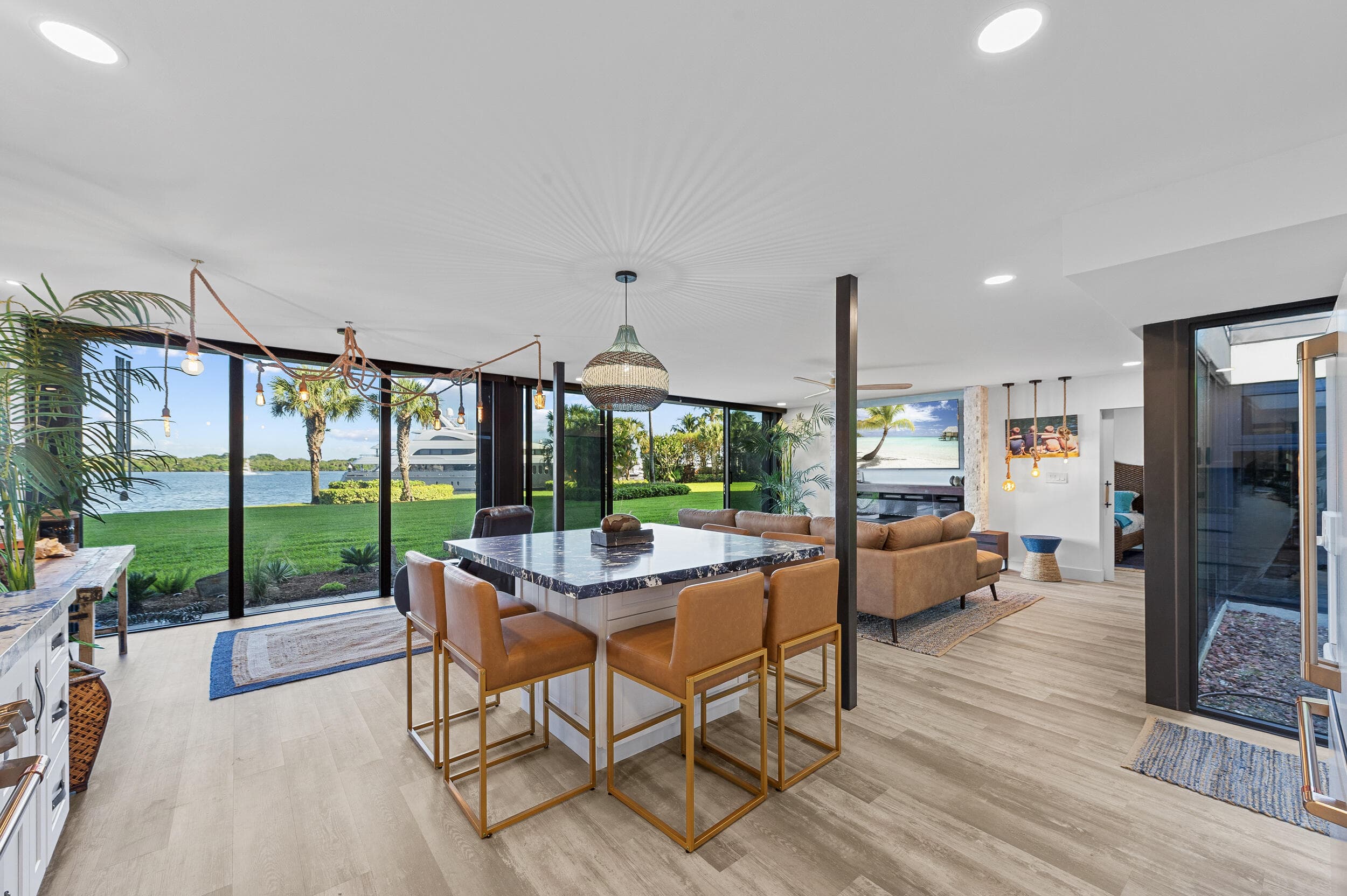 124 Lakeshore Drive G35, North Palm Beach, FL 33408 — photo 5 of 26