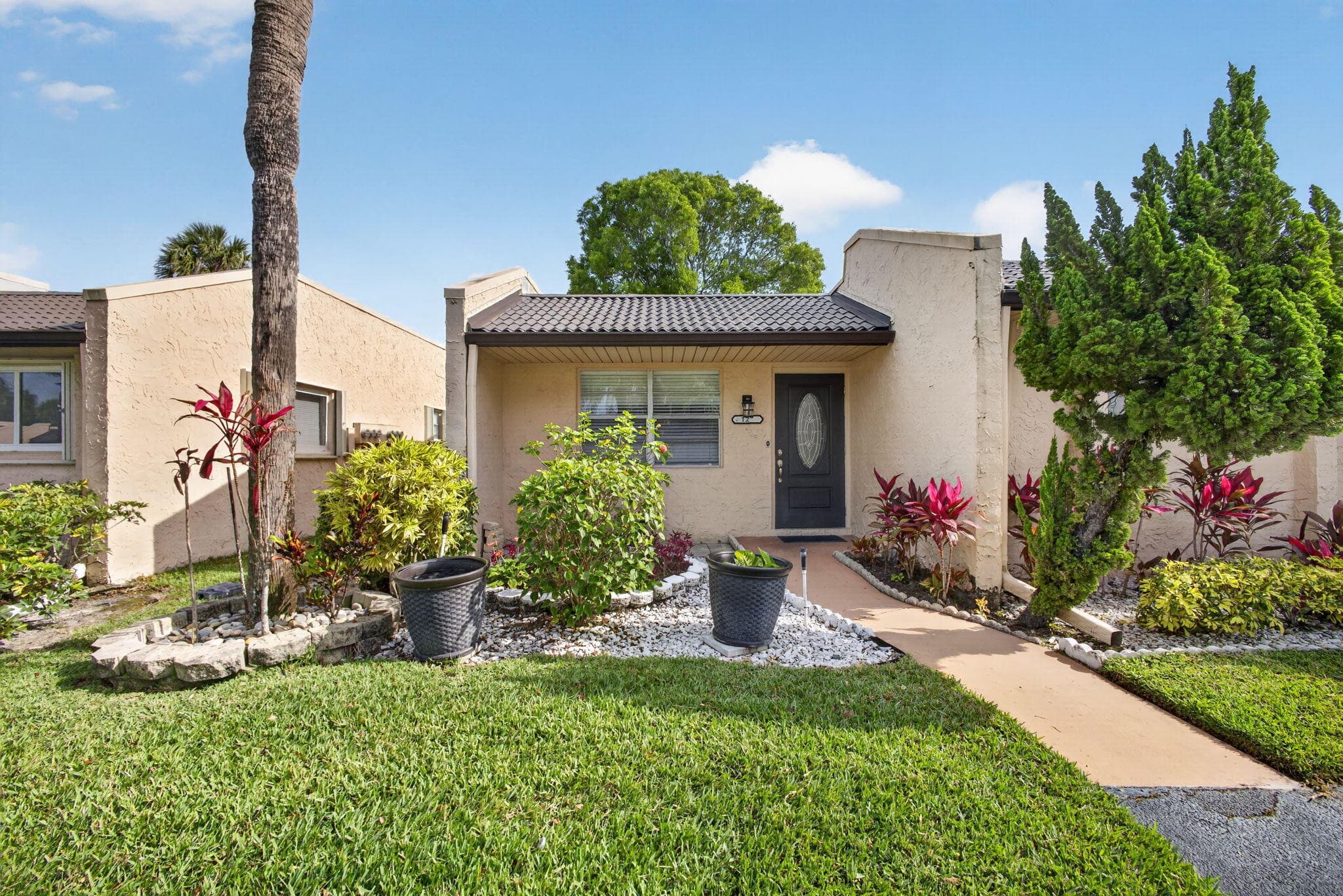 127 Lake Gloria Drive, West Palm Beach, FL 33411 — photo 3 of 61