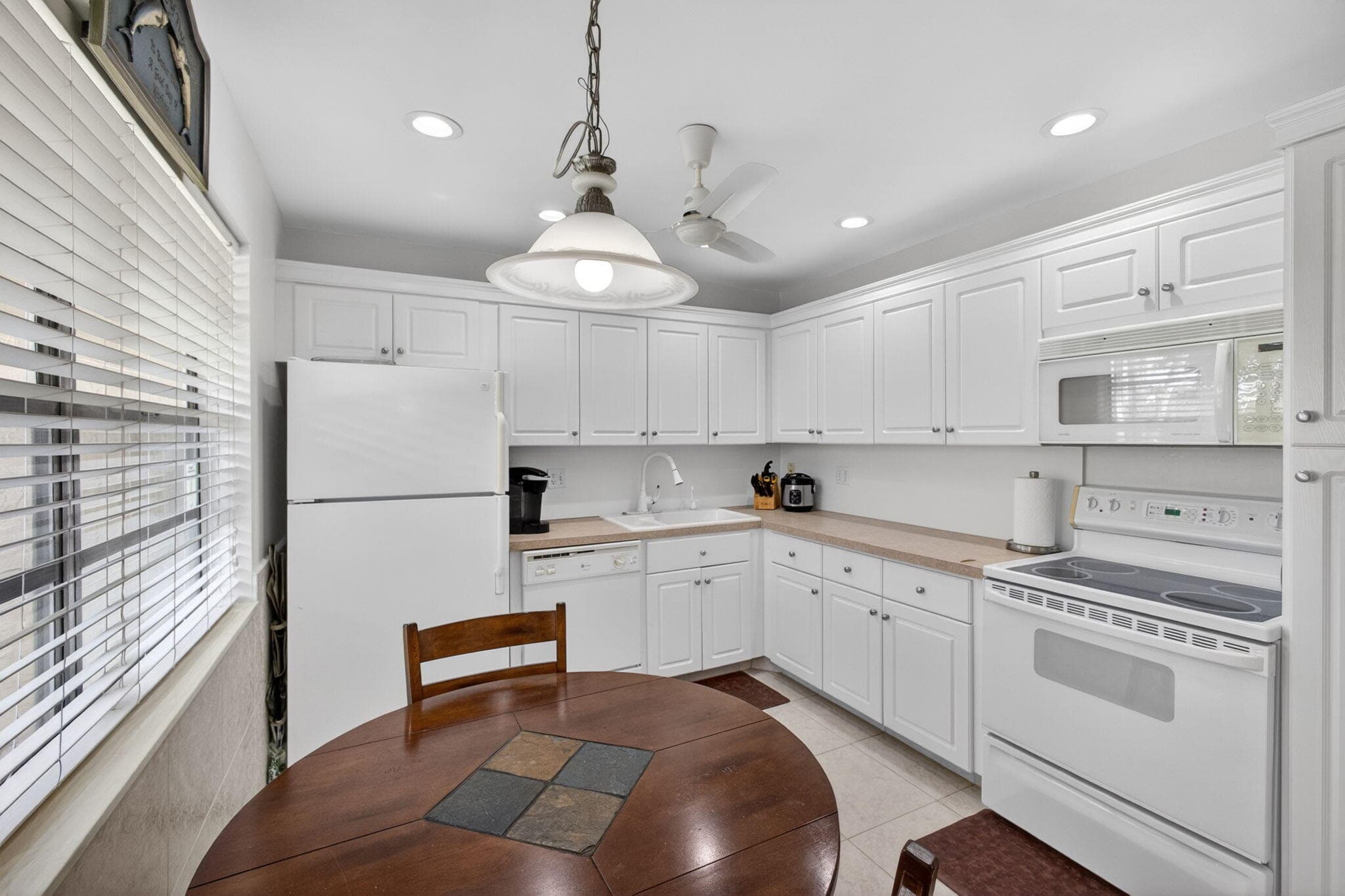 127 Lake Gloria Drive, West Palm Beach, FL 33411 — photo 7 of 61