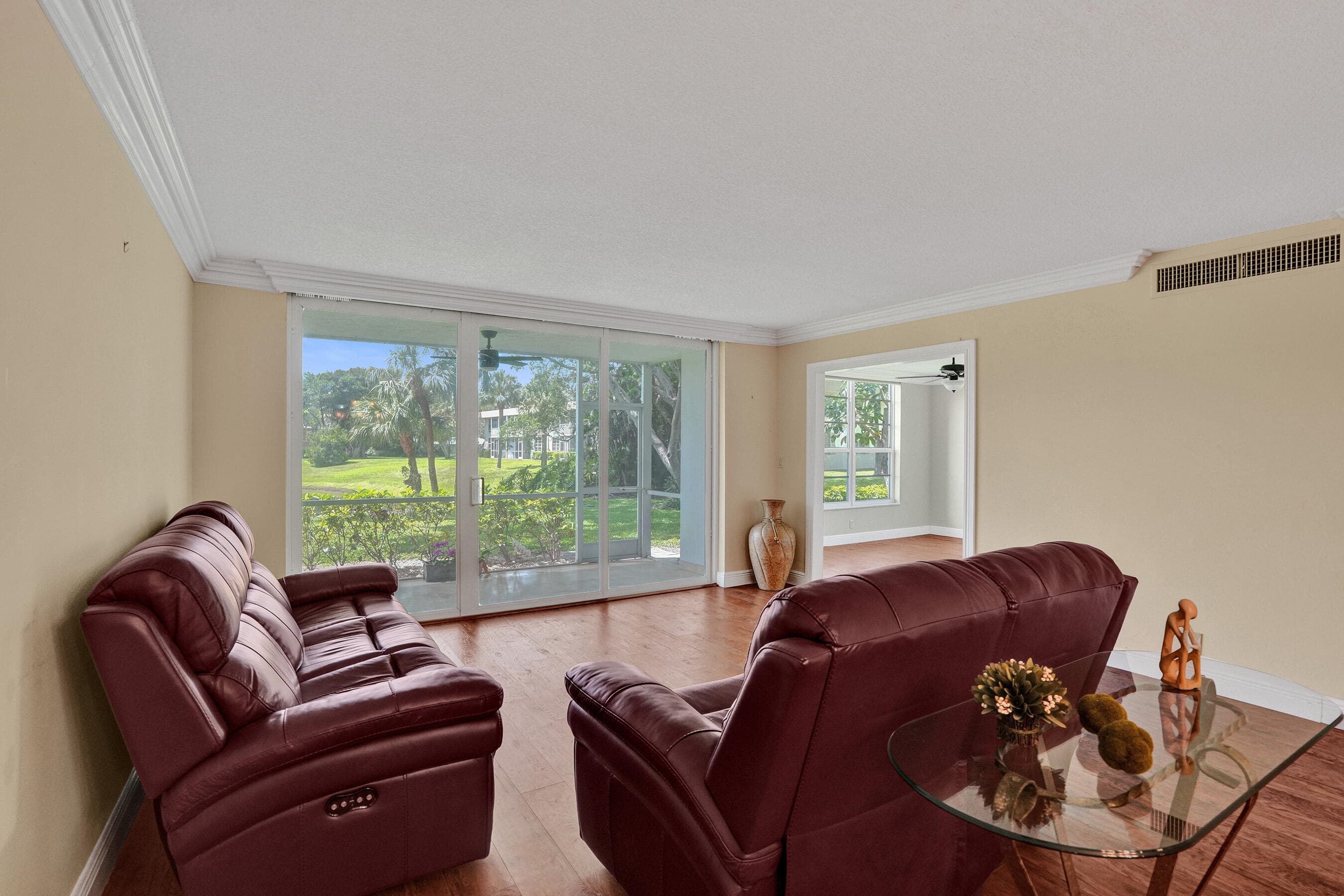 3621 Oaks Clubhouse Drive 101, Pompano Beach, FL 33069 — photo 13 of 46