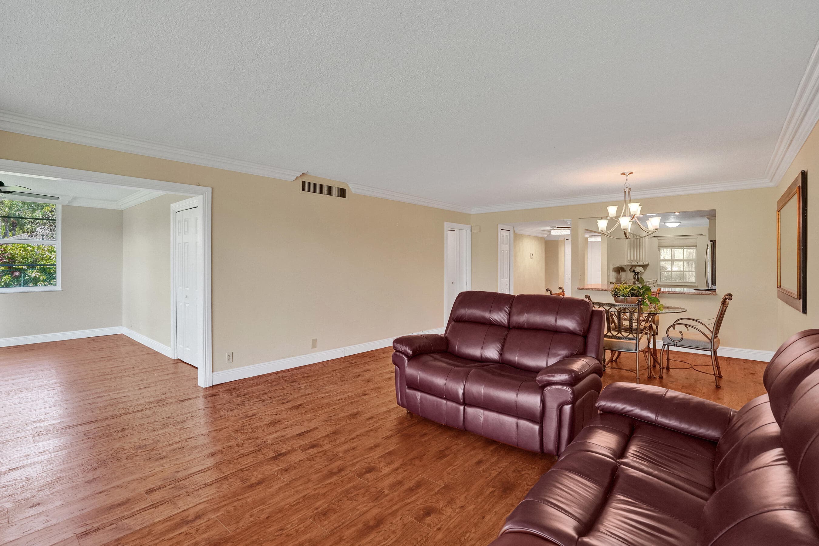 3621 Oaks Clubhouse Drive 101, Pompano Beach, FL 33069 — photo 17 of 46