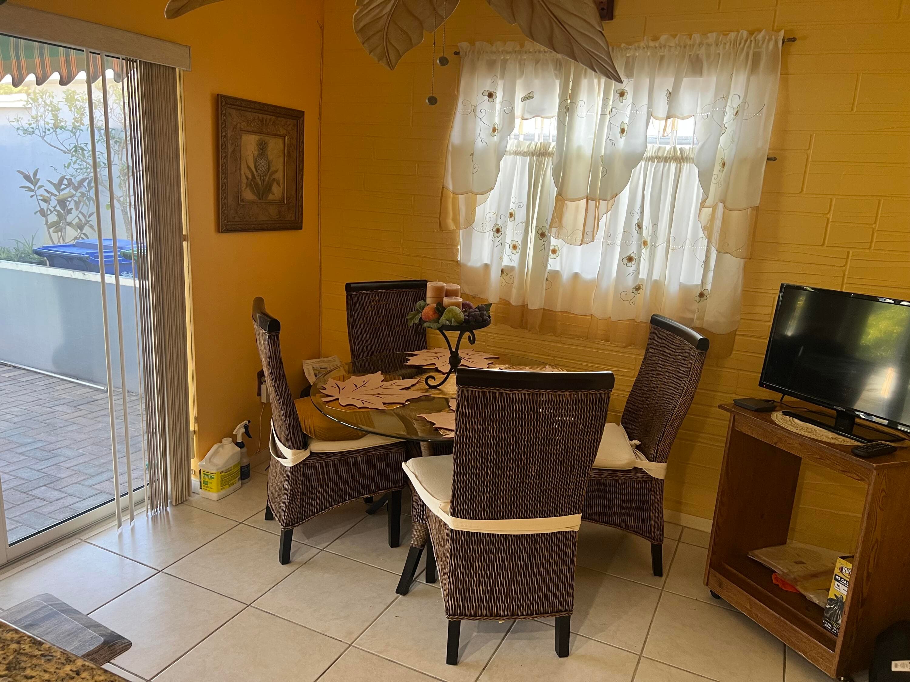 Single Family Residence in Miramar — photo 6 of 14