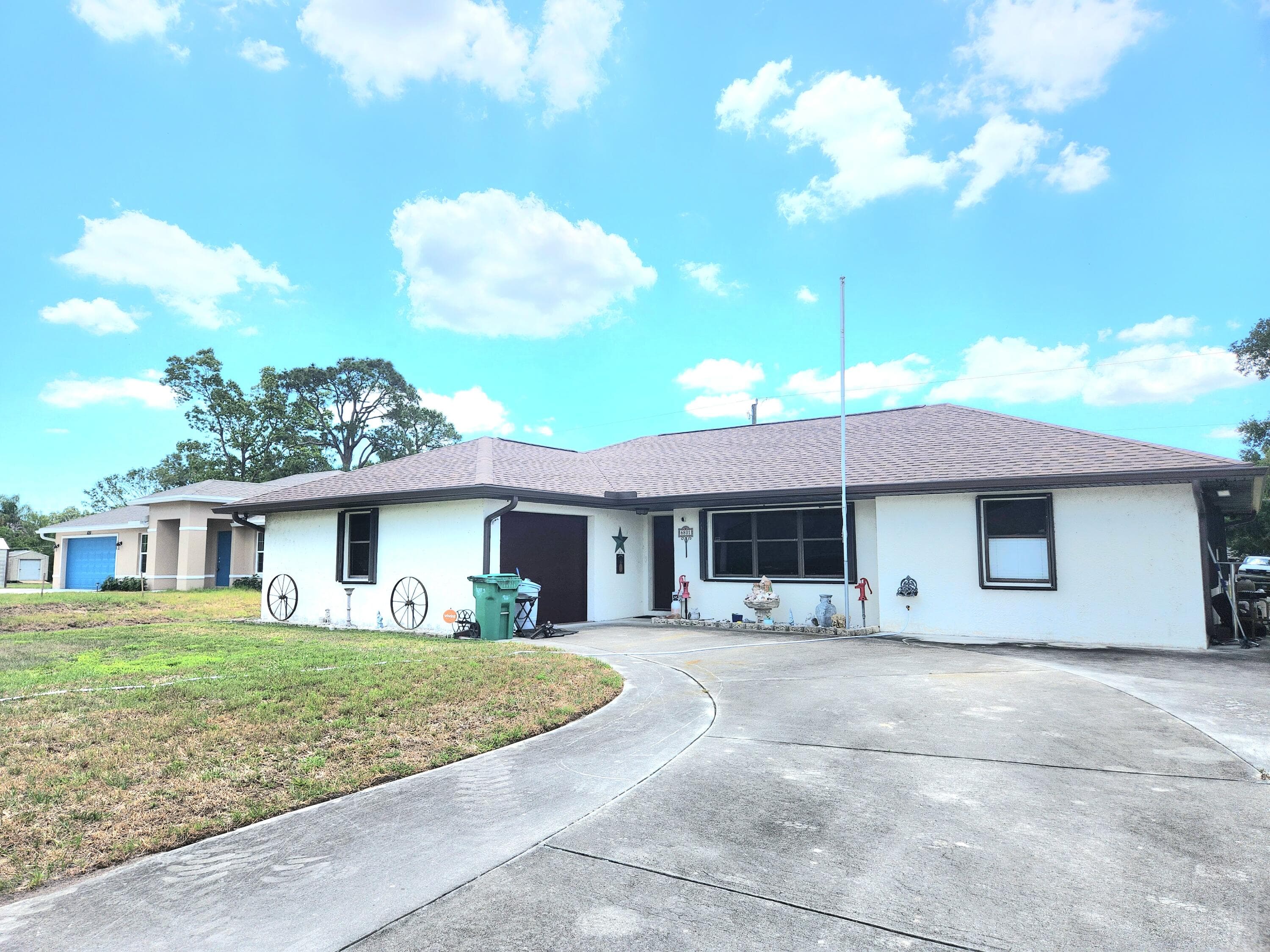 6801 Lakeland Boulevard, Fort Pierce, FL 34951 — photo 1 of 31
