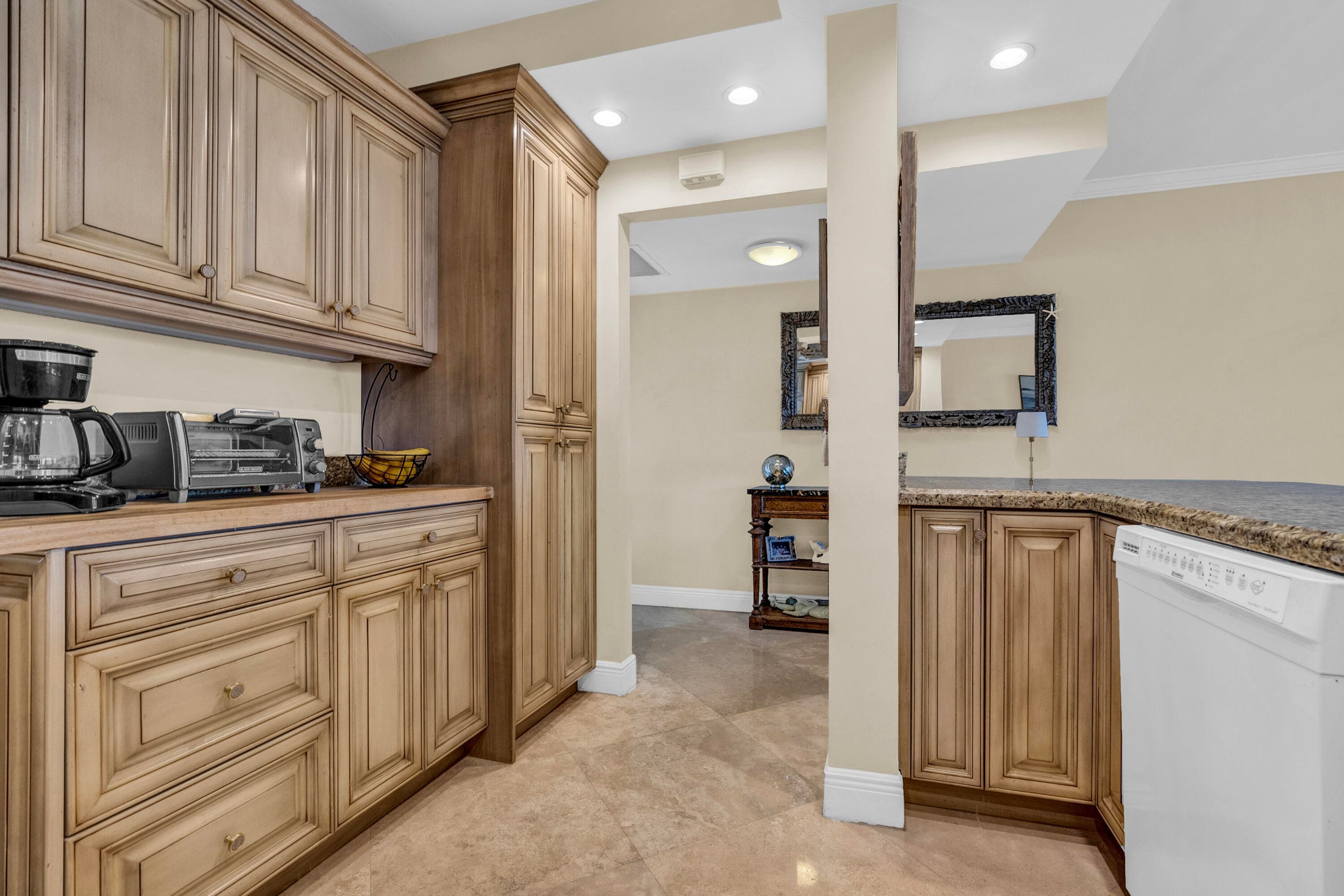 3050 NE 48th Court 305, Lighthouse Point, FL 33064 — photo 9 of 45