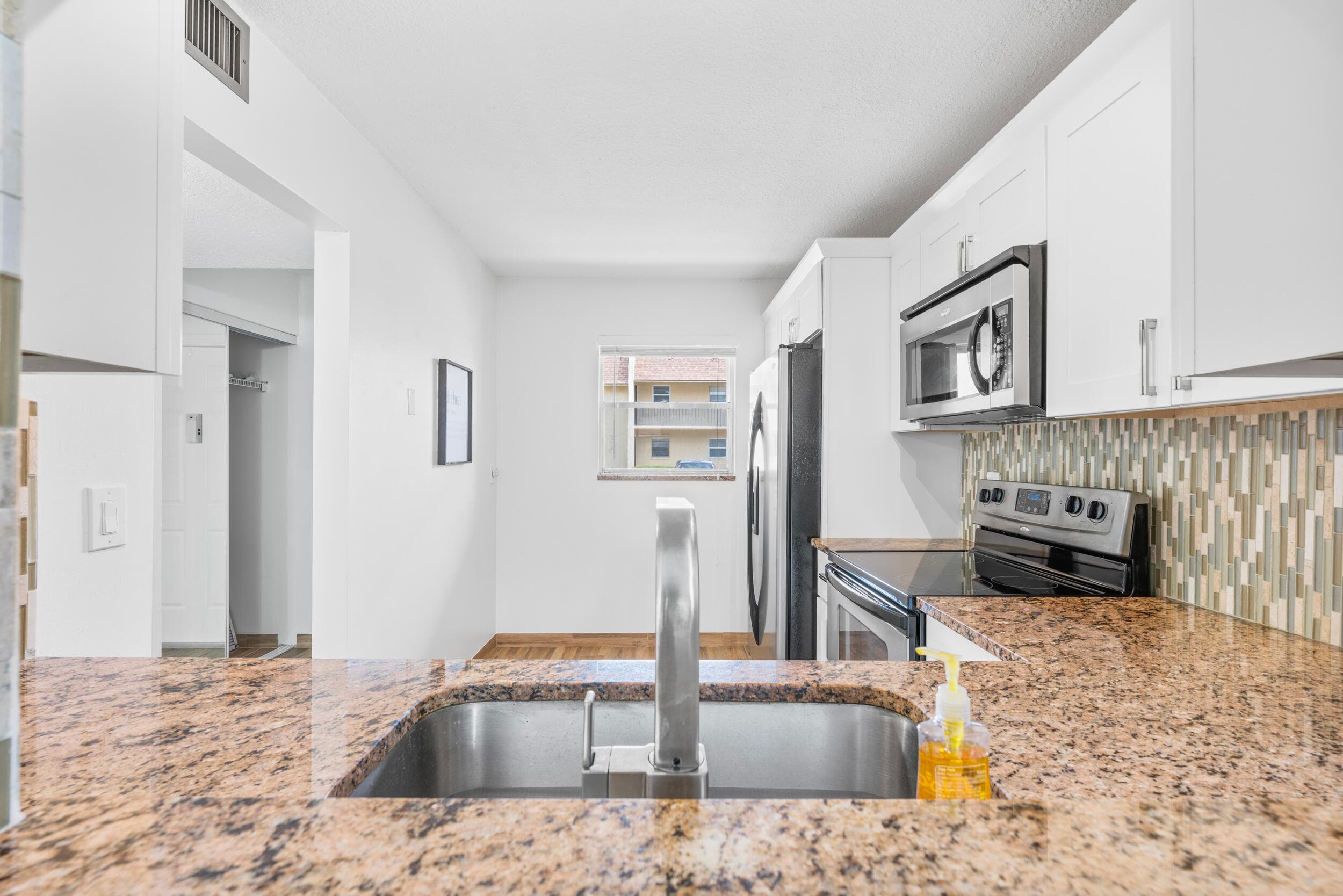 2865 SW 22nd Avenue 105, Delray Beach, FL 33445 — photo 12 of 26