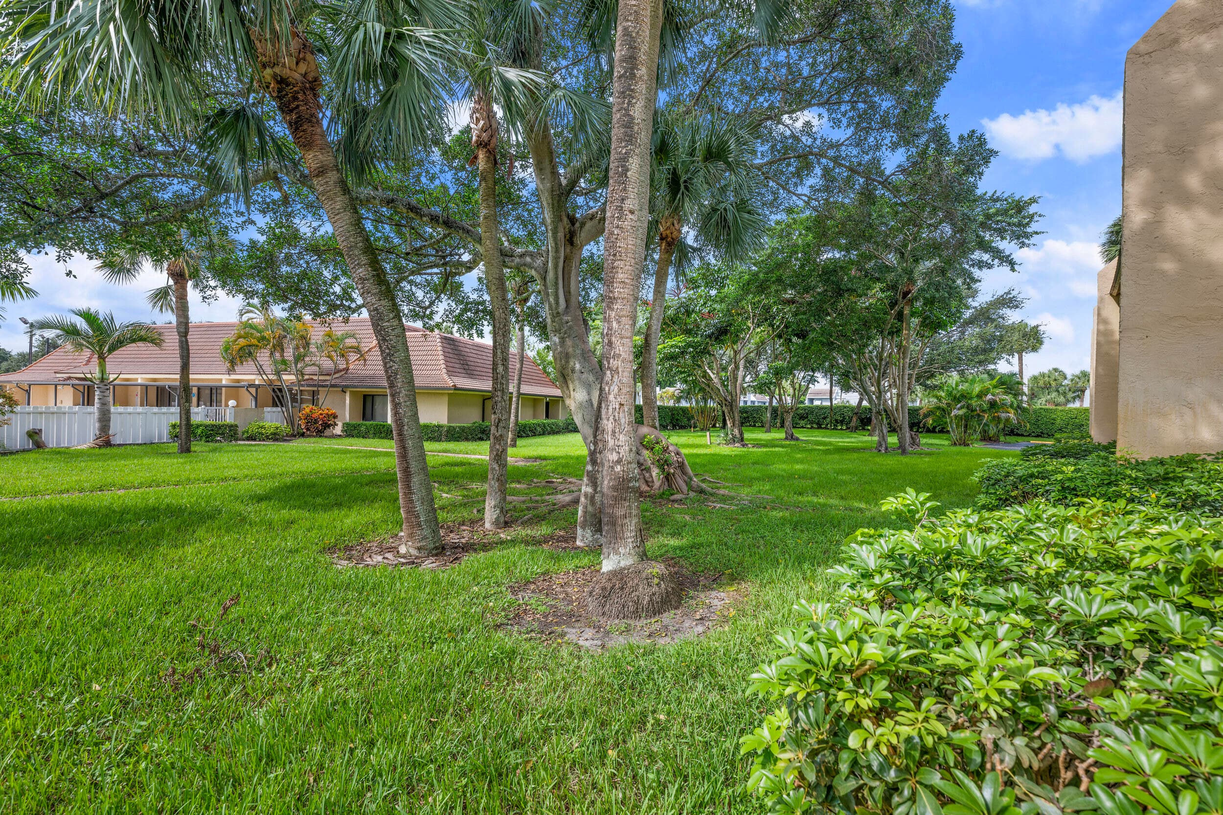 2865 SW 22nd Avenue 105, Delray Beach, FL 33445 — photo 21 of 26