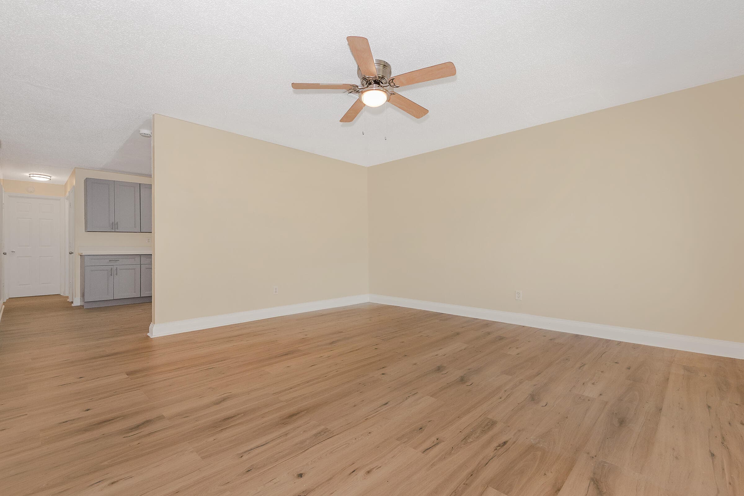 6560 SW 20th Street, North Lauderdale, FL 33068 — photo 3 of 28