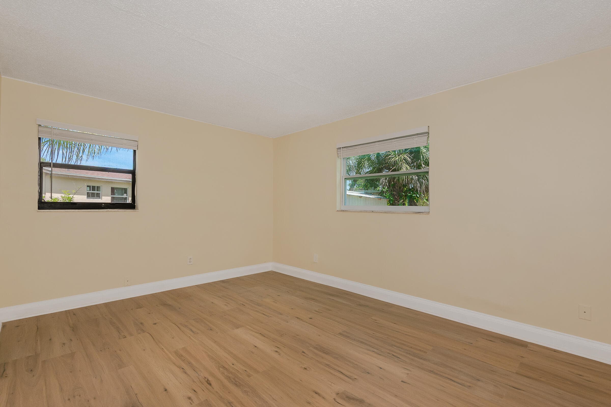 6560 SW 20th Street, North Lauderdale, FL 33068 — photo 21 of 28